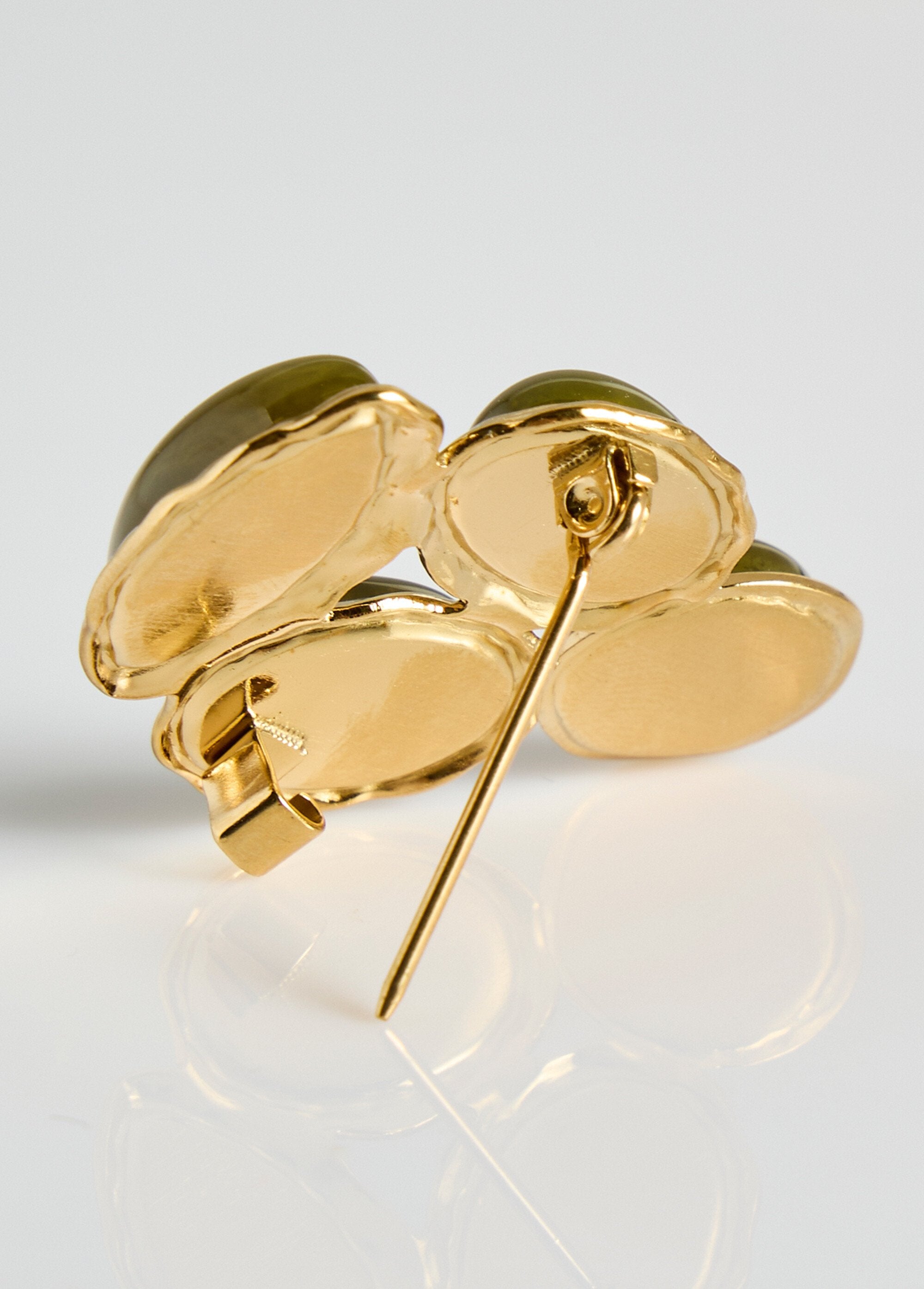 Broche_de_acero_inoxidable_con_cabujones_de_resina._Caqui_DE1_slim