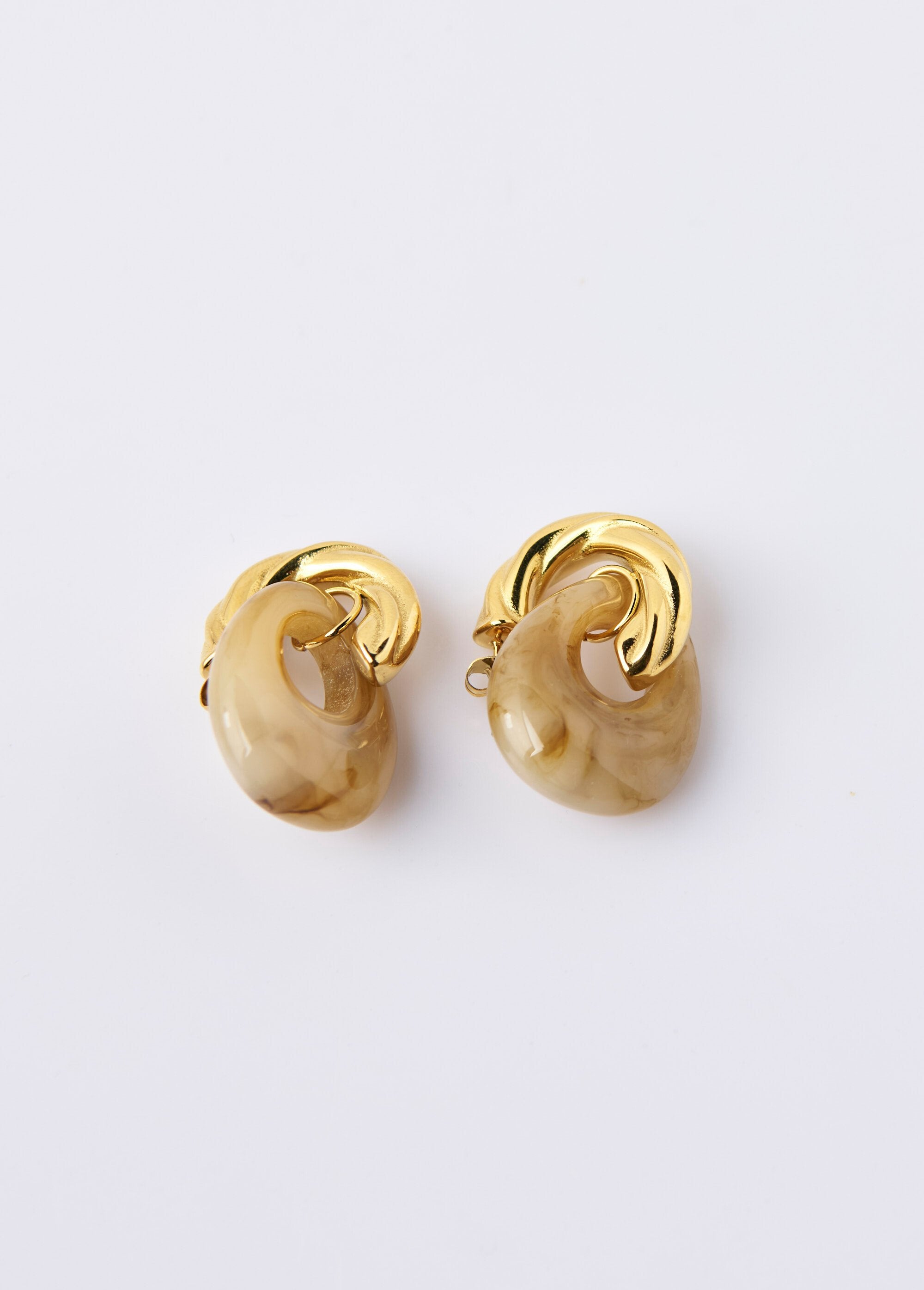 Pendientes_retorcidos_de_acero_inoxidable_con_colgante._Dorado_y_blanco_FA1_slim