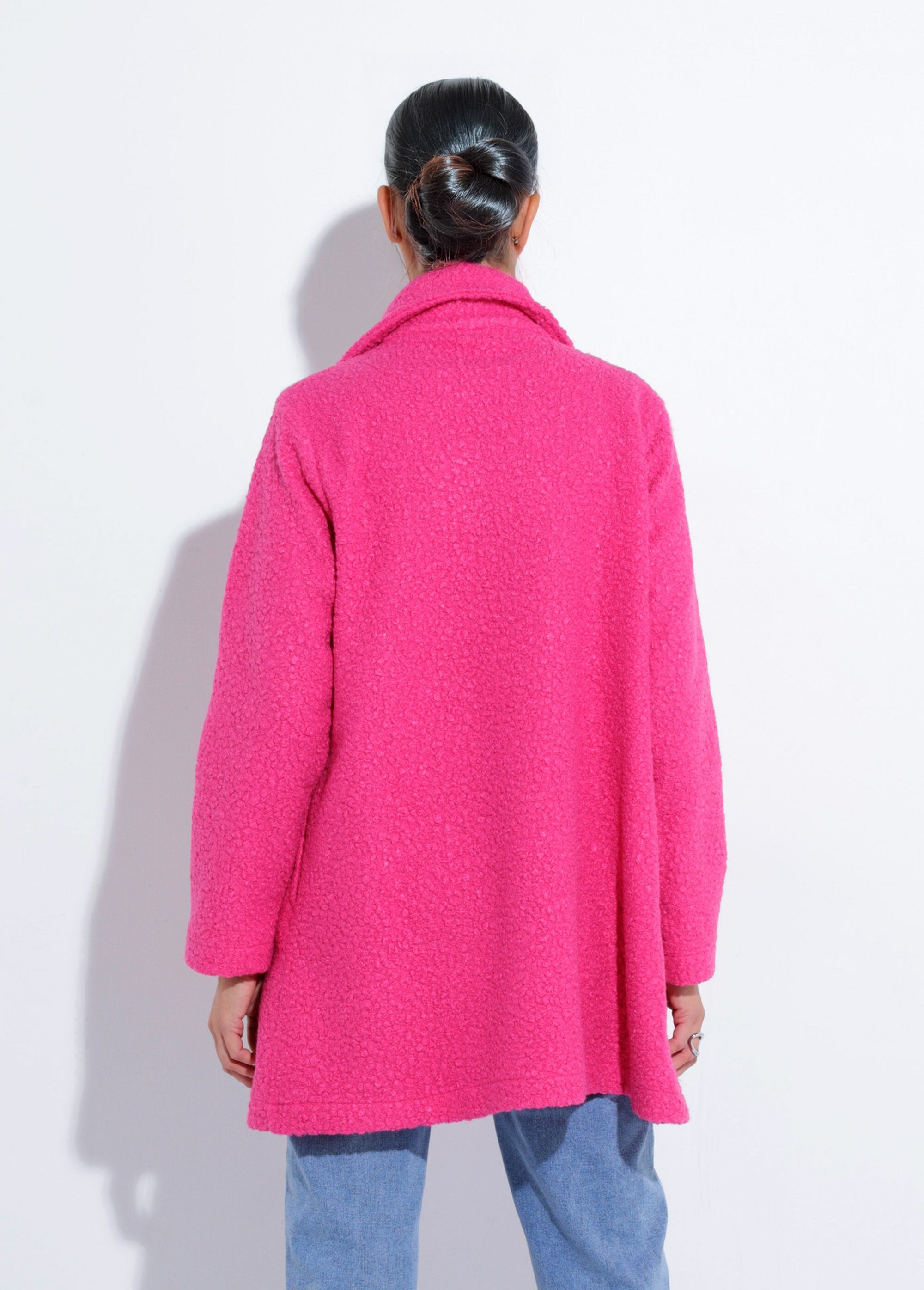 Chaquetón_largo_liso_estilo_lana_bouclé_fucsia_DO1_slim