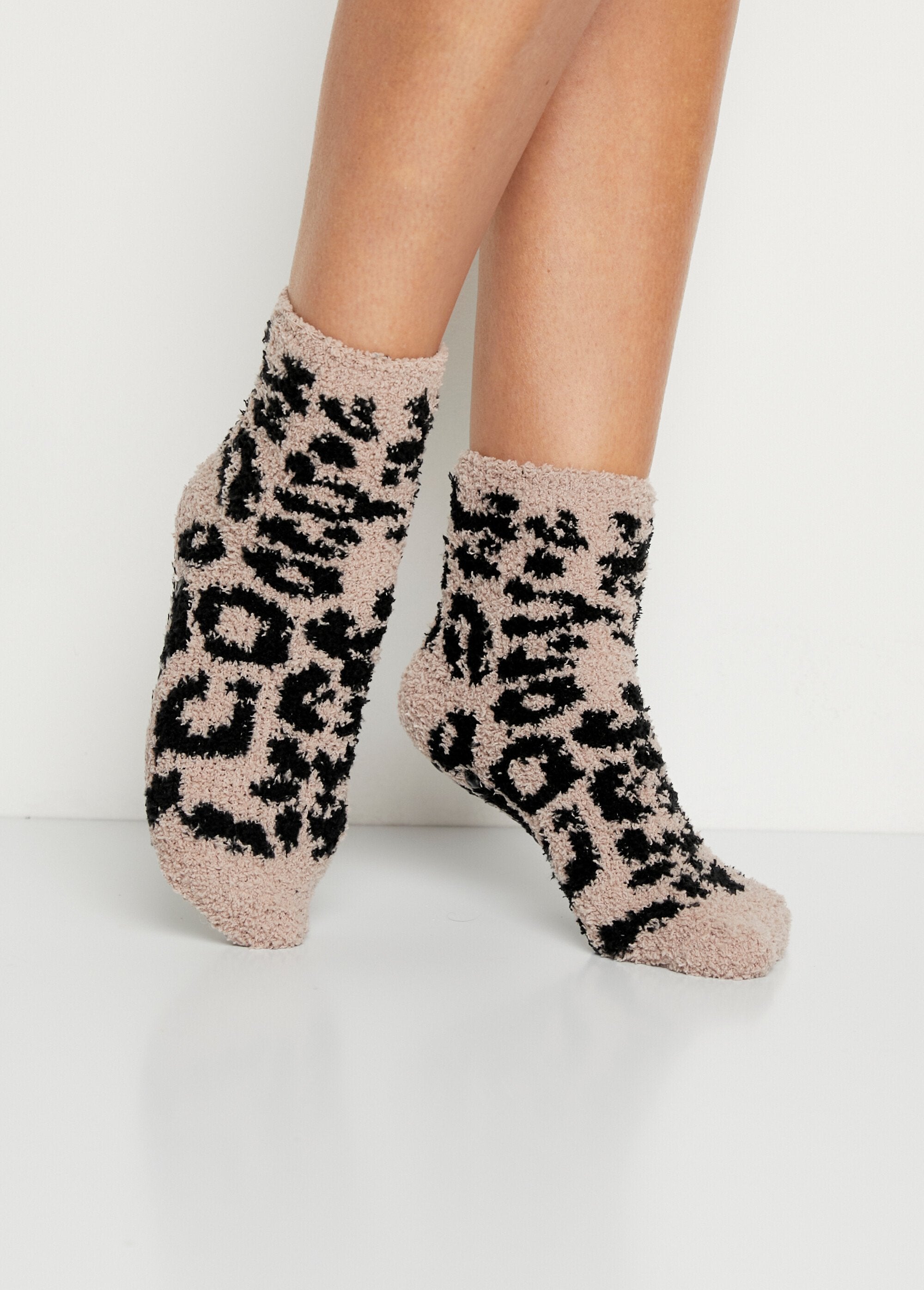 Calcetines_suaves_antideslizantes_Lote_negro_surtido_2_FA1_slim