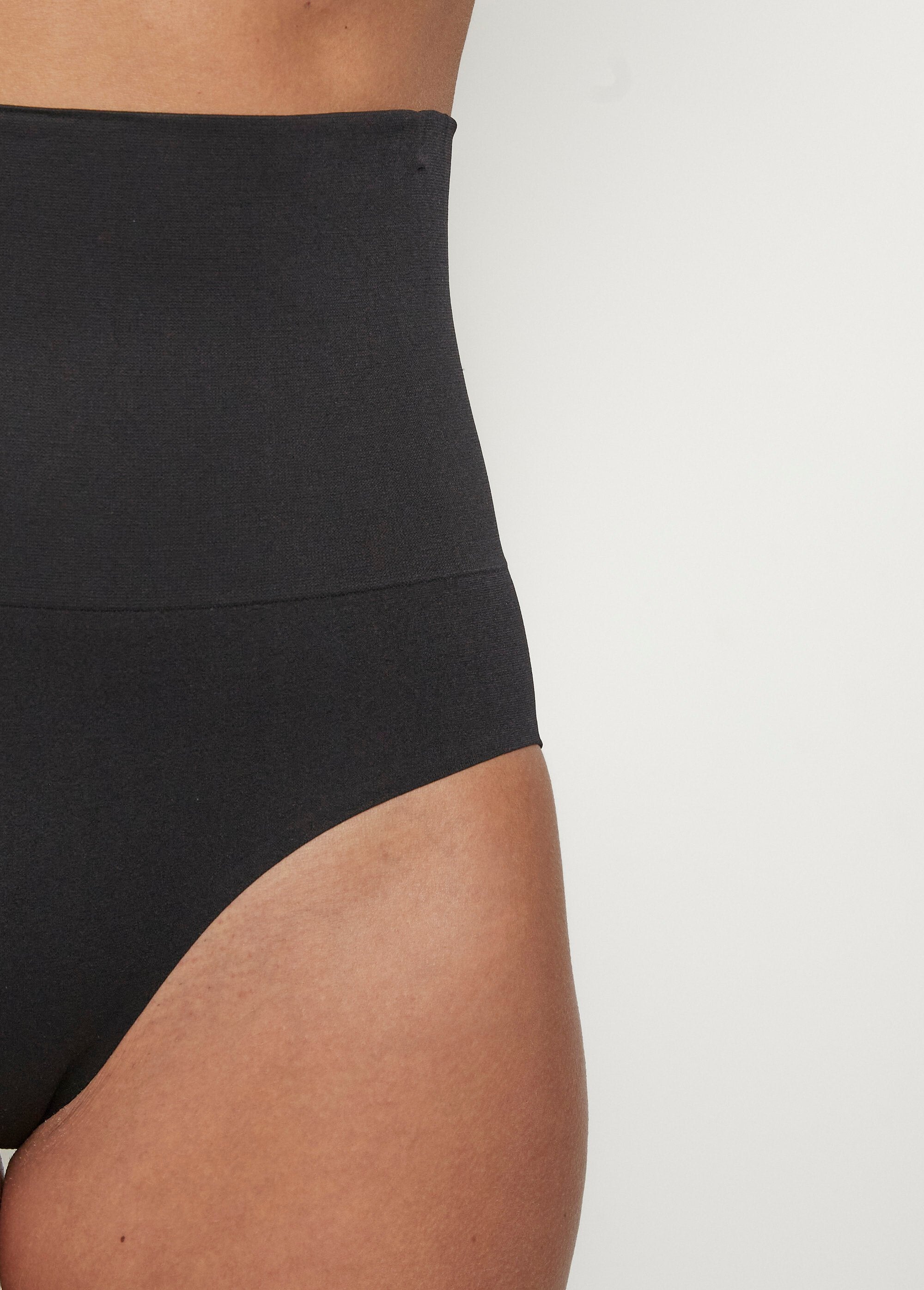 Braguitas_moldeadoras_sin_costuras_Negro_DE1_slim