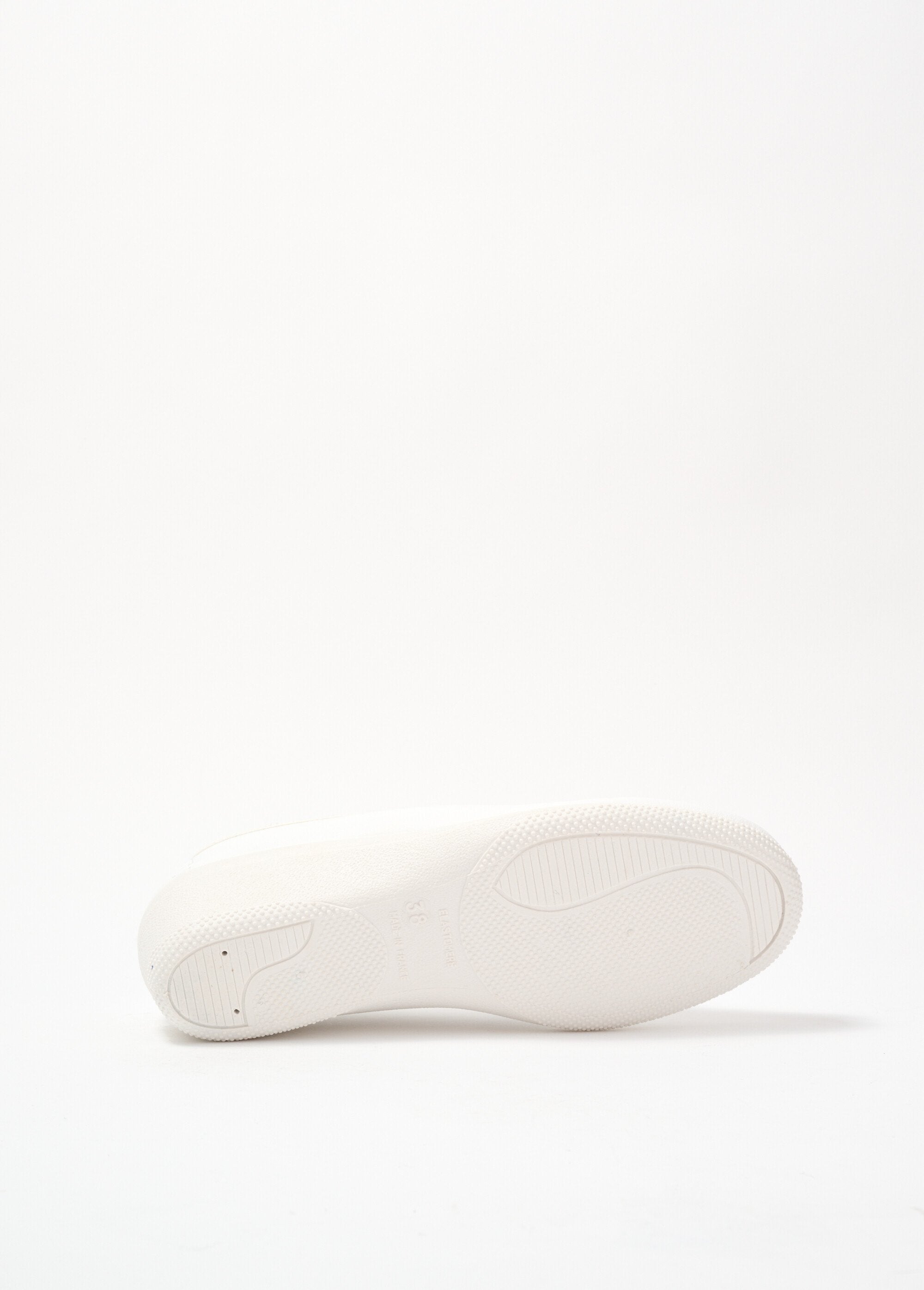 Derbies_de_cuña_con_cordones_de_cuero_de_gran_anchura_Blanco,_Blanca_UN1_slim