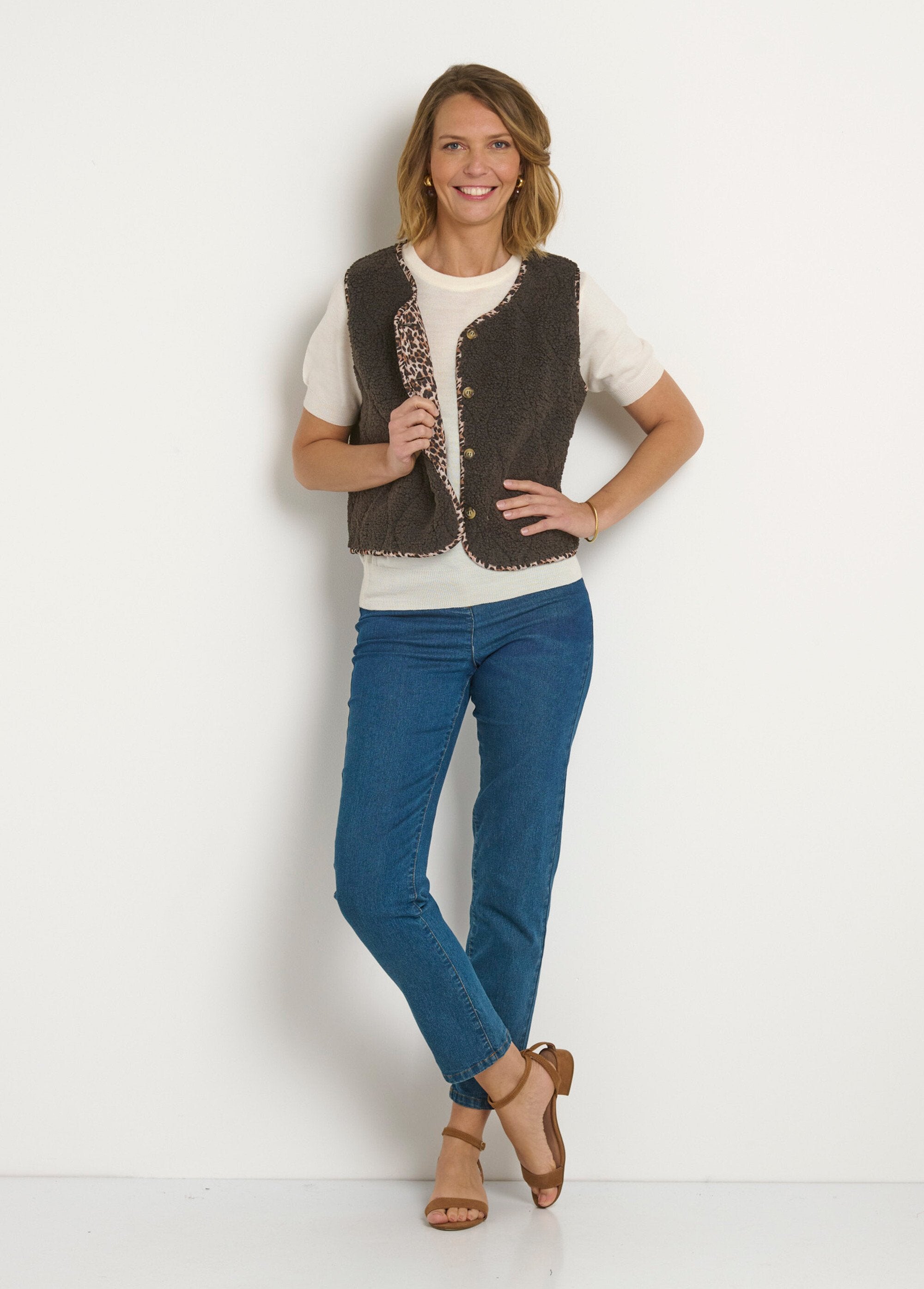 Chaleco_de_piel_de_oveja_abotonado_sin_mangas_Castaño_SF1_slim