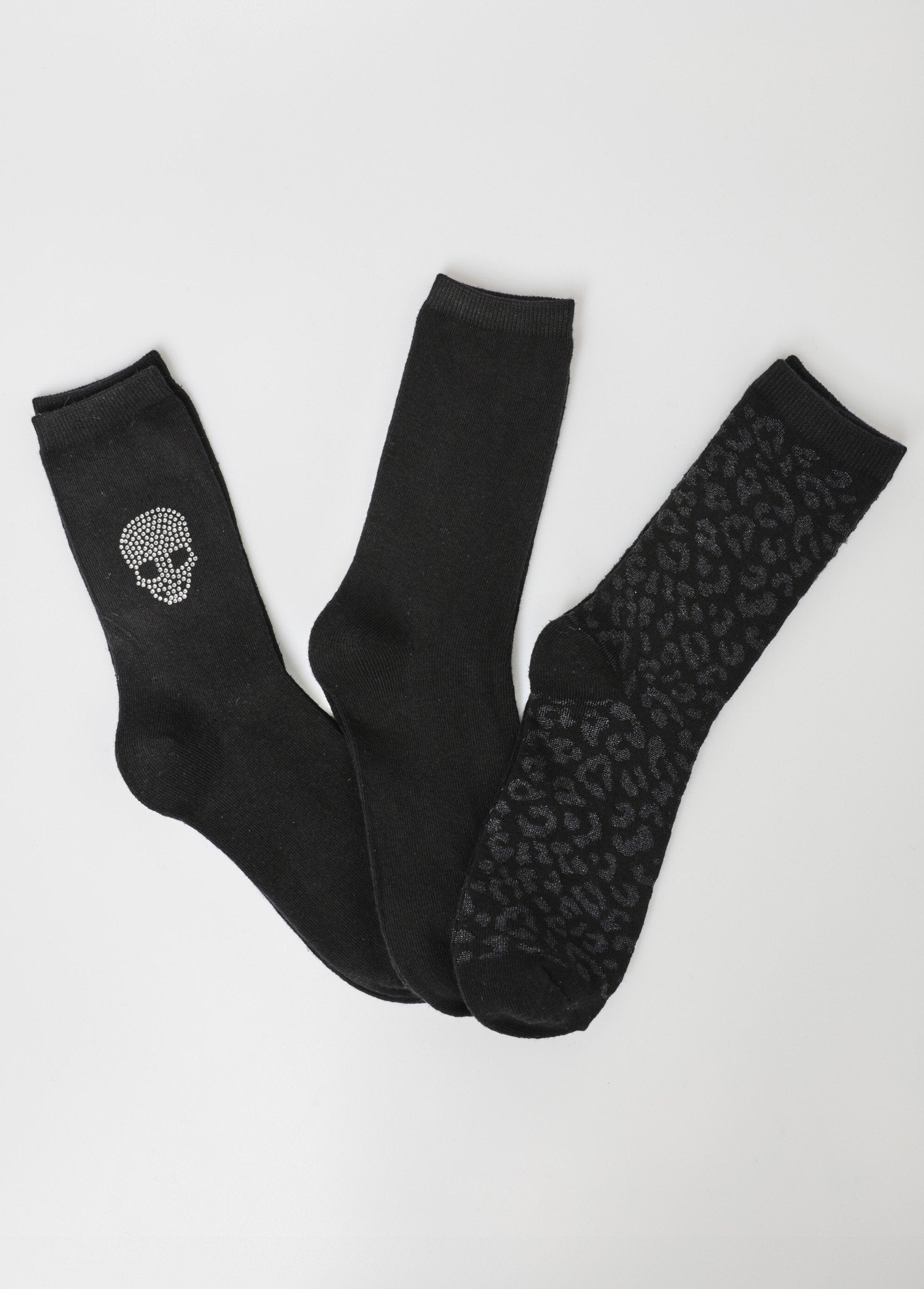 Conjunto_de_3_calcetines_con_estampados_de_pedrería_Negro_y_leopardo_FA1_slim