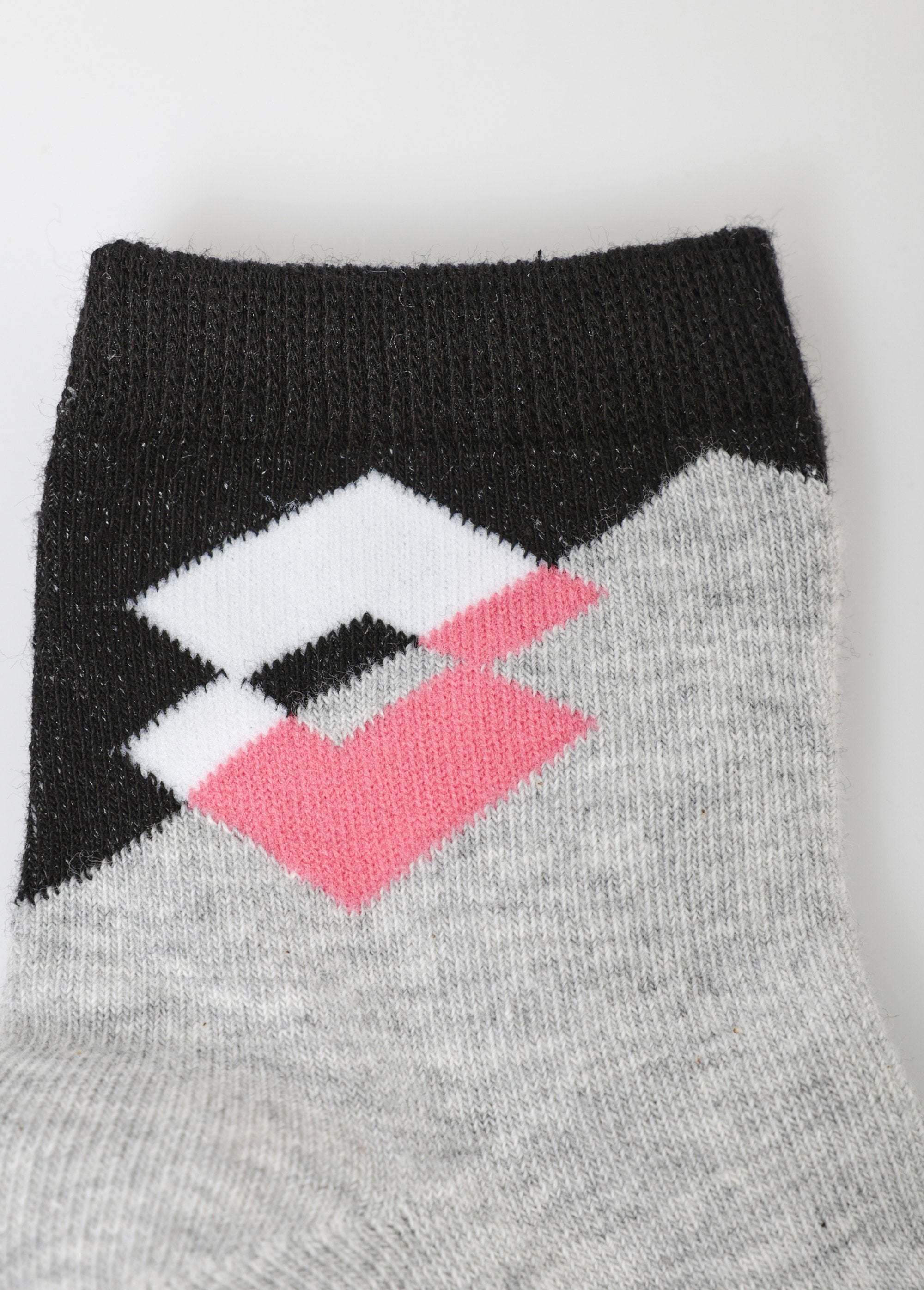 Paquete_de_3_calcetines_con_logotipos_de_colores_surtidos_Gris_surtido_DE3_slim