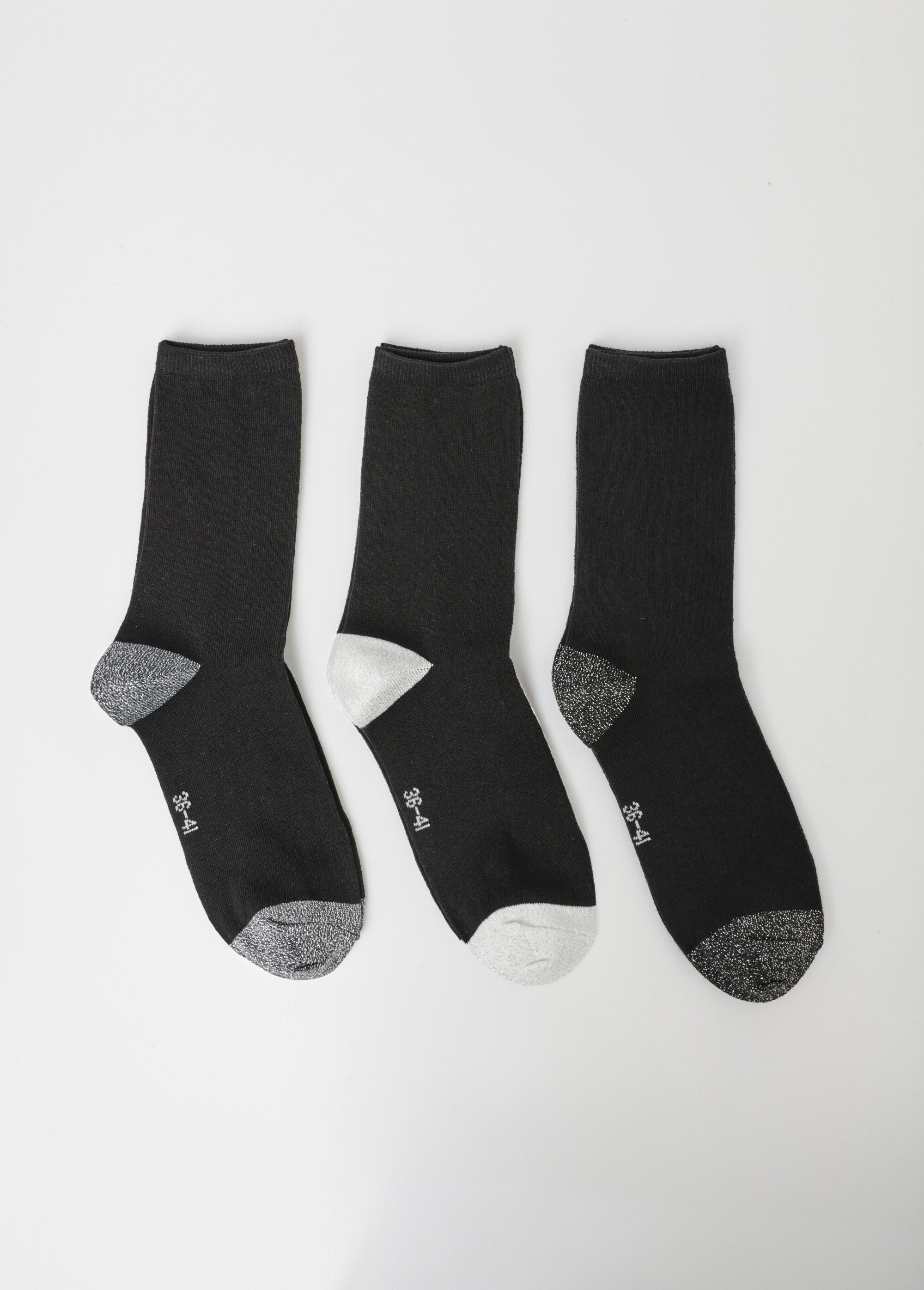 Paquete_de_3_calcetines_elegantes_para_la_puntera_y_el_talón._Negro_DE1_slim