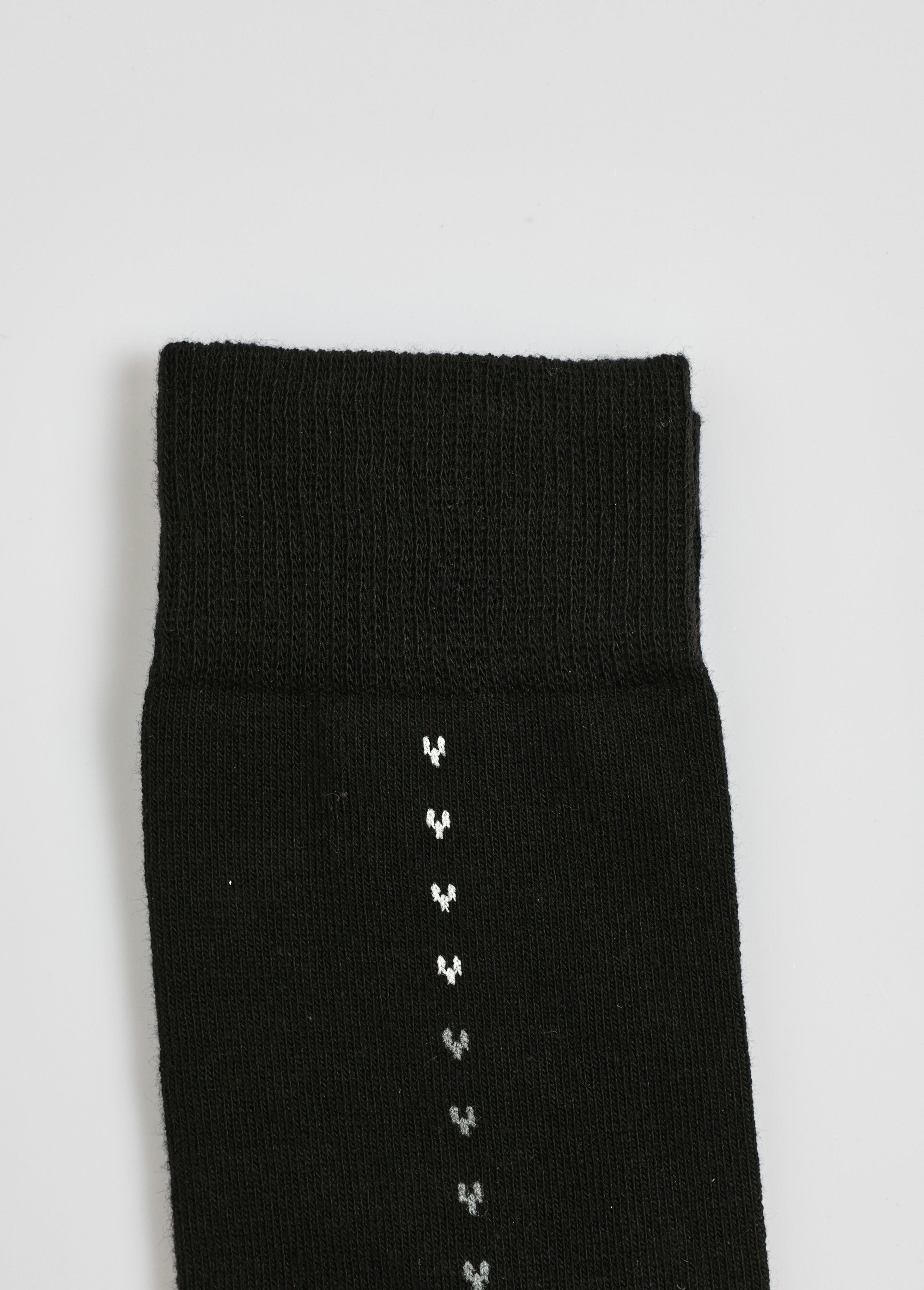 Pack_de_4_calcetines_con_pequeños_estampados,_color_oscuro_Negro_a_juego_DE5_slim