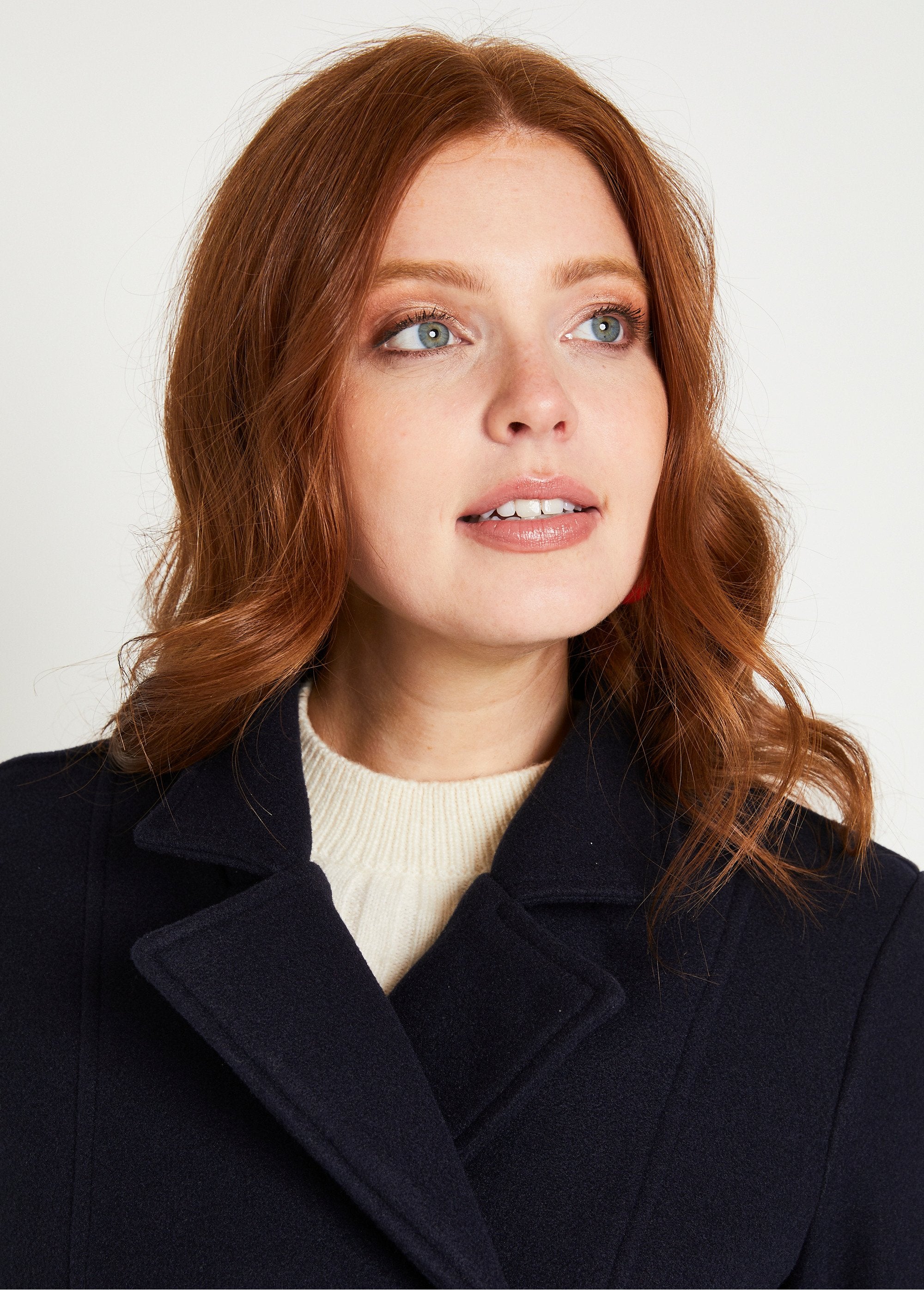 Chaquetón_corto_de_doble_botonadura_Marina_DE2_slim