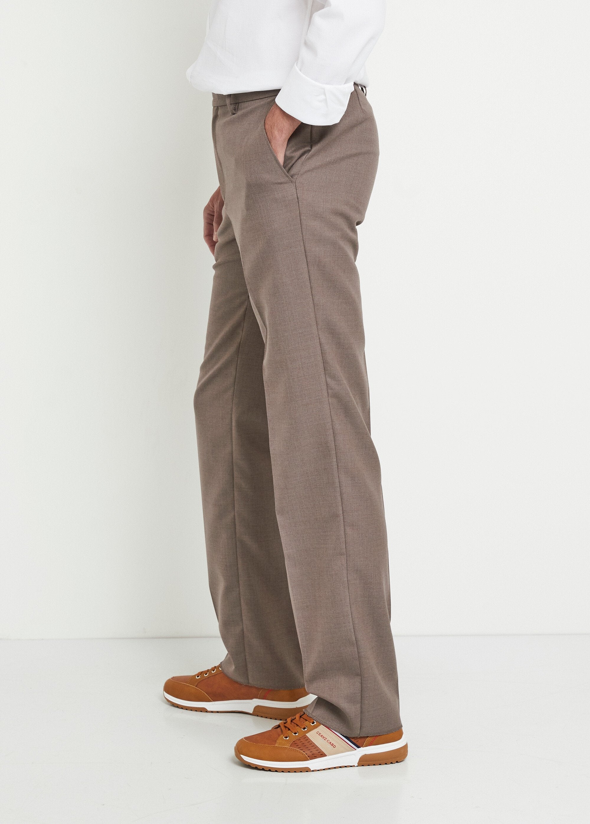 Pantalón_con_cinturilla_ajustable_invisible_en_tejido_de_sarga_de_lana_beige_oscuro_GA1_slim