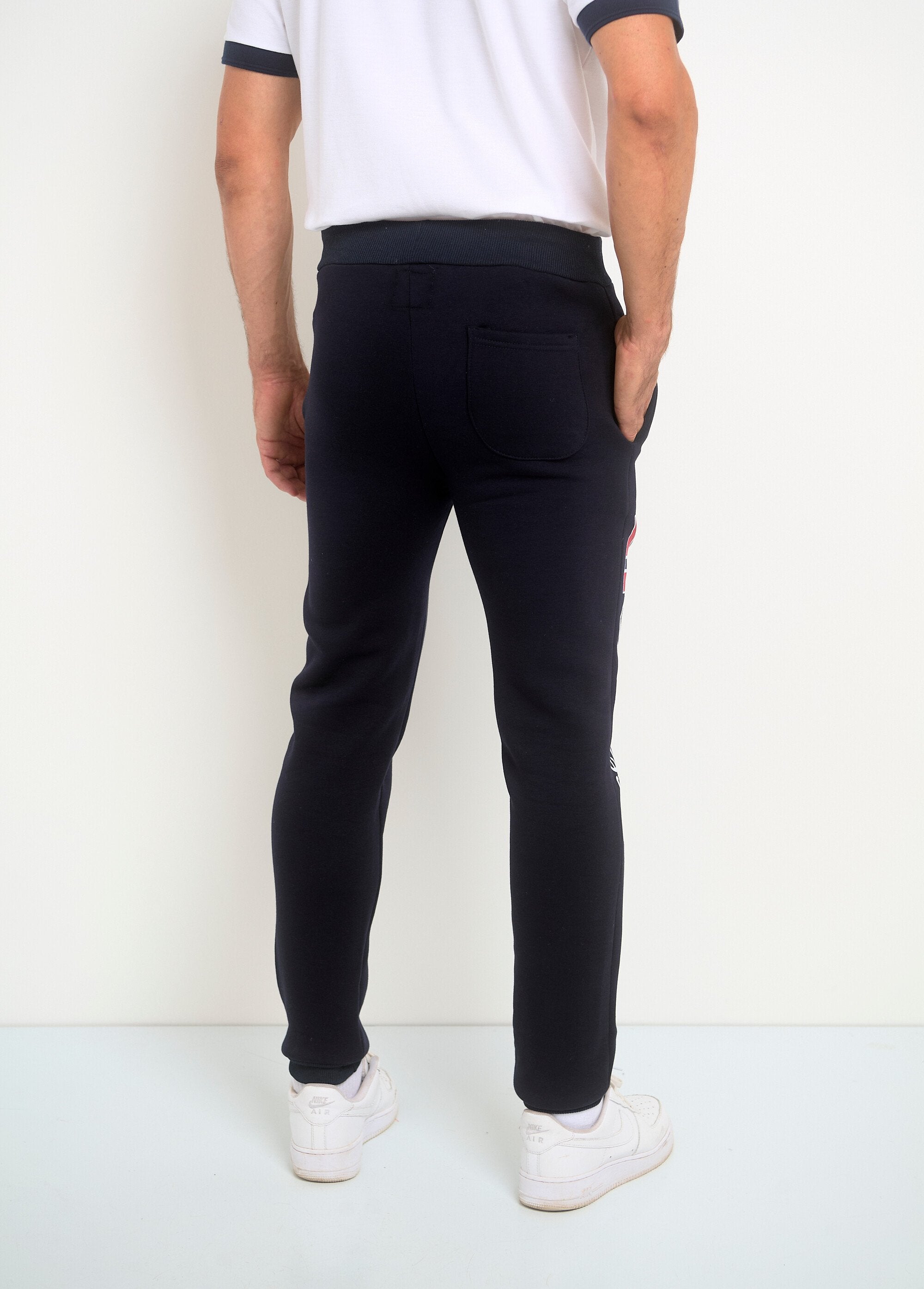 Pantalones_de_jogging_con_piernas_y_bajos_ajustados_Marina_DO1_slim
