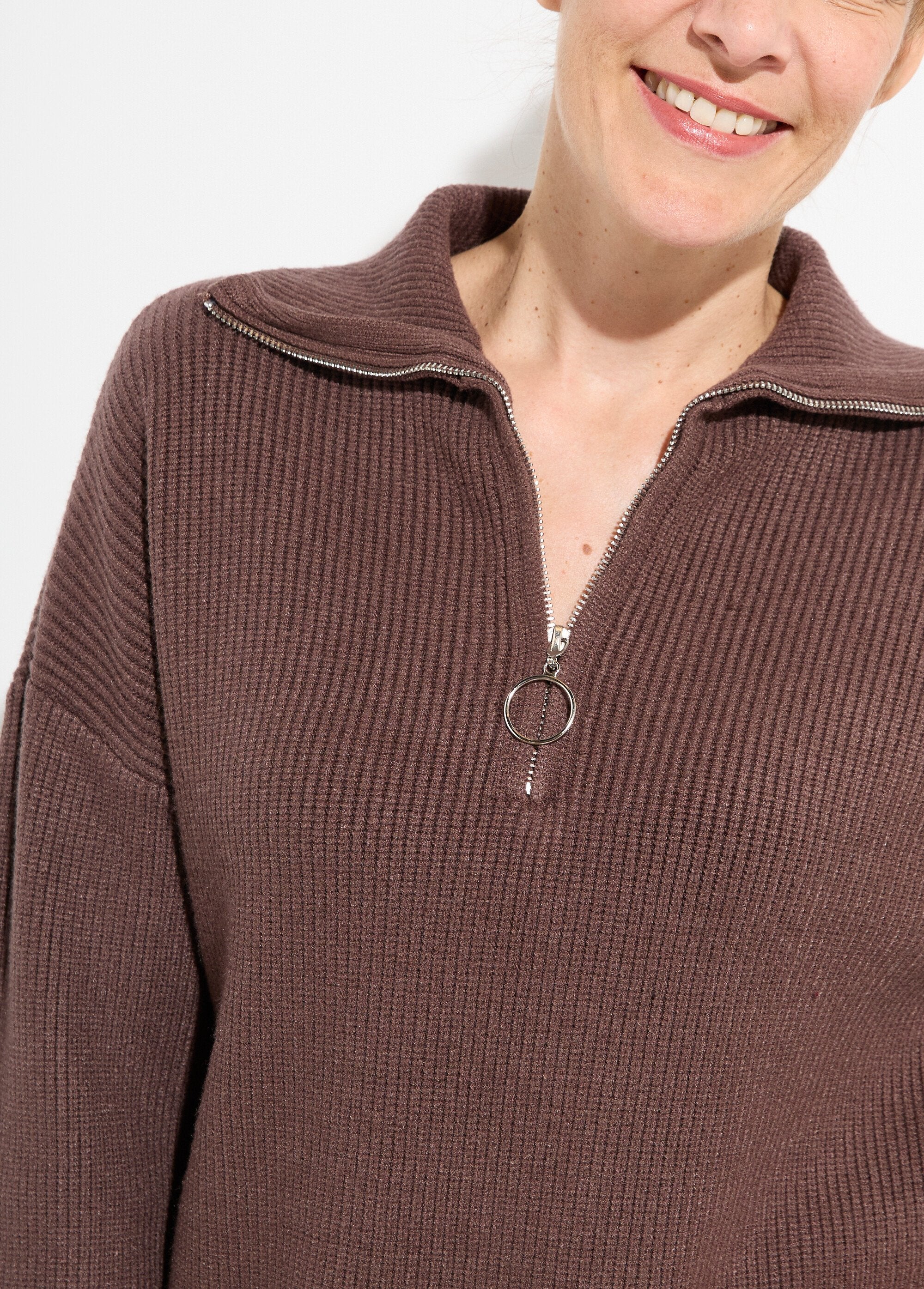 Suéter_camionero_cómodo_de_punto_acanalado_Chocolate_DE1_slim