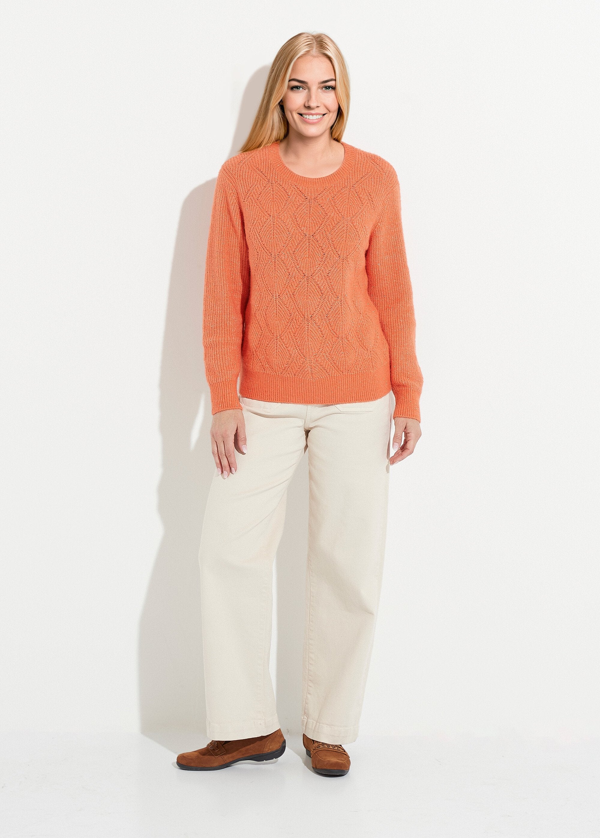 Suéter_de_punto_calado_elaborado_con_fibras_recicladas_con_lana_Picante_SF1_slim