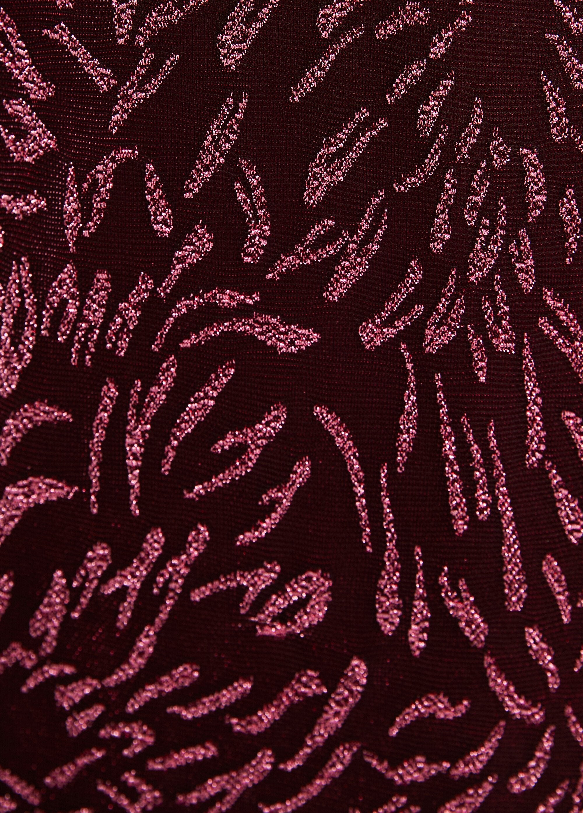 Camiseta_larga_de_malla_estampada_con_cuello_redondo_Rosa_DE3_slim