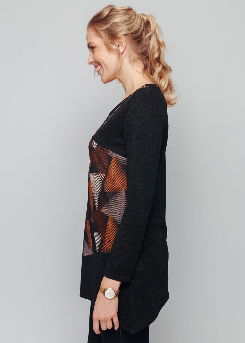Tunique_graphique_avec_collier_fantaisie_Noir_et_noisette_DR1_slim