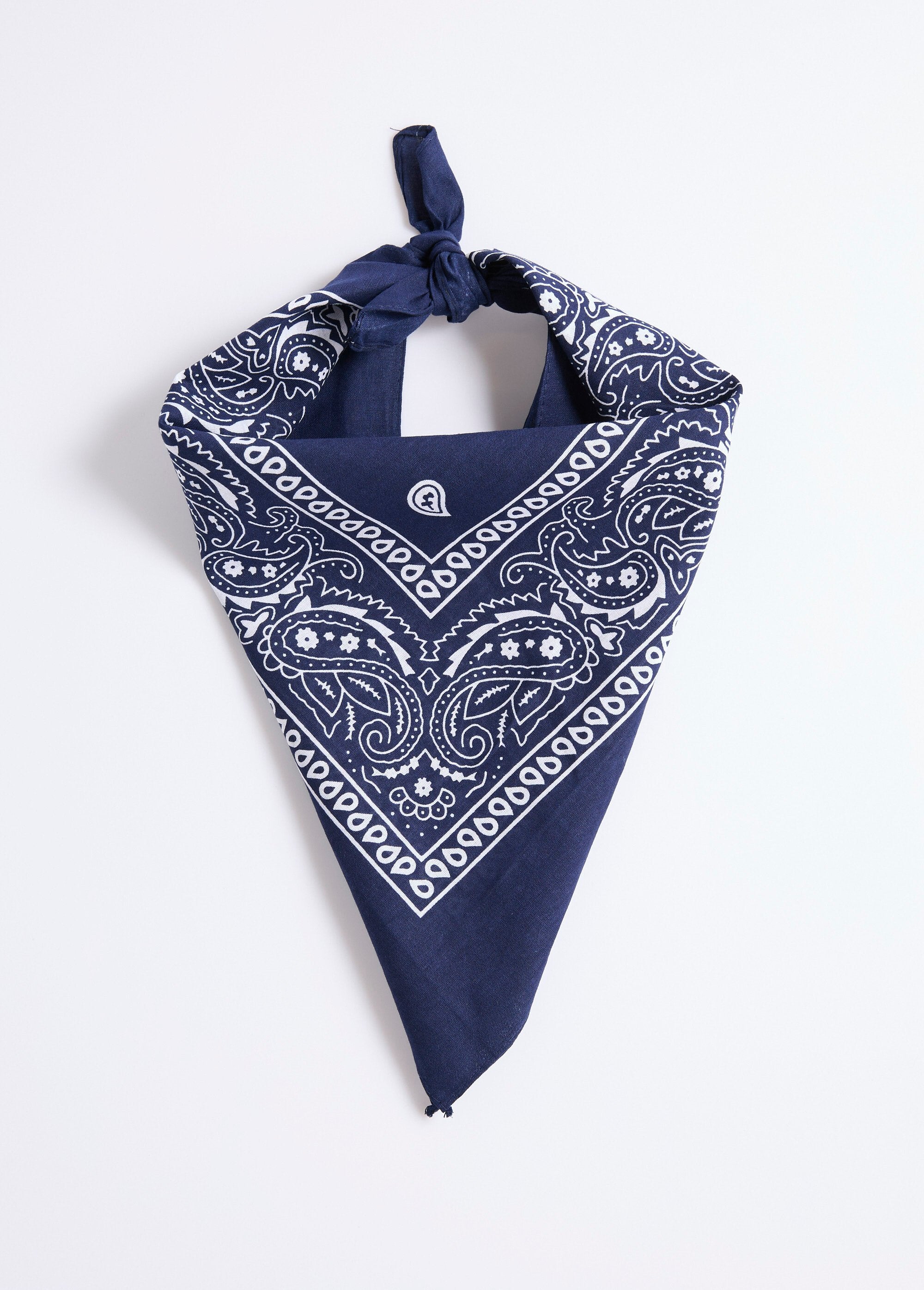 Pañuelo_cuadrado_tipo_bandana_Marina_FA1_slim