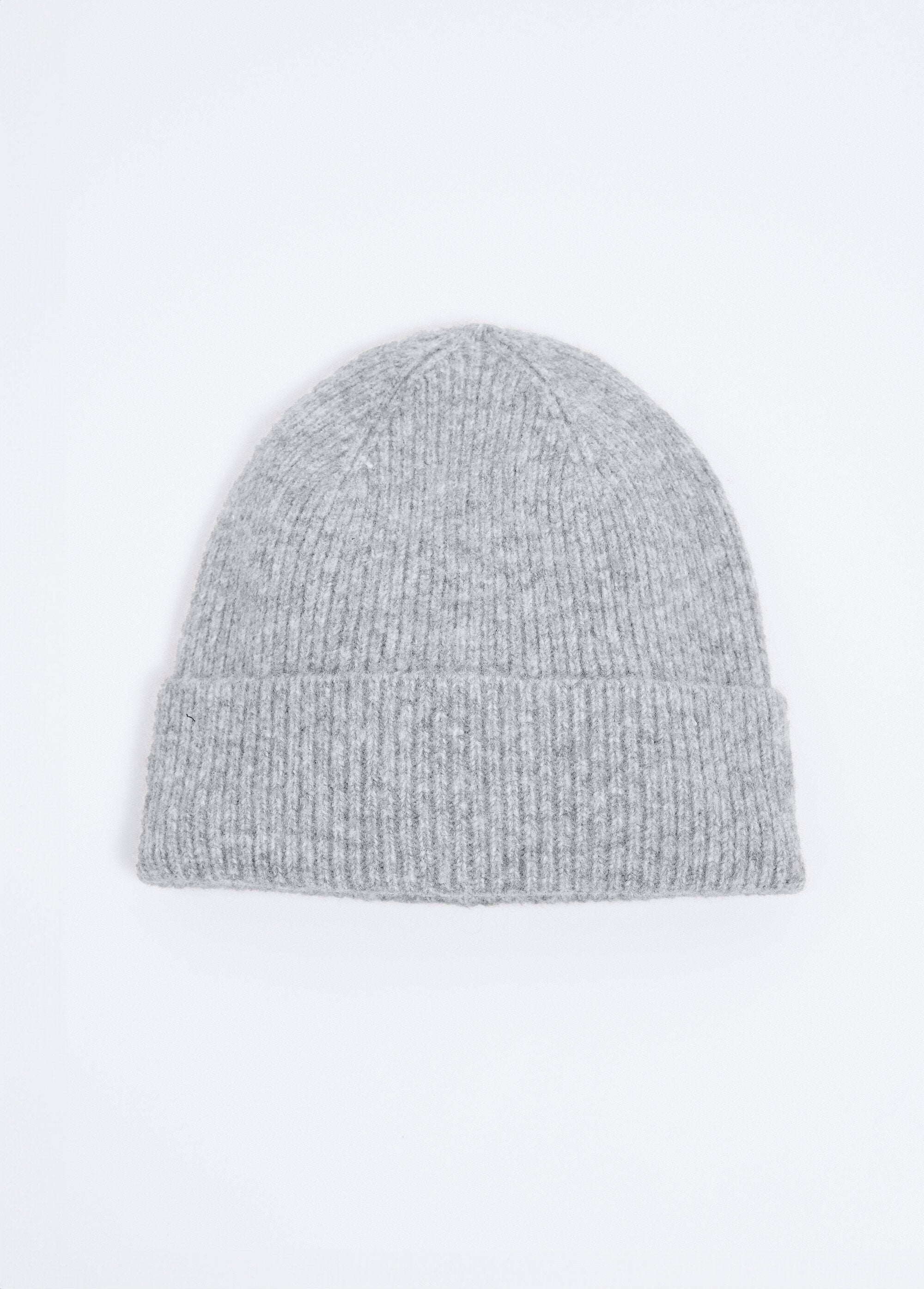 Gorro_cálido_de_punto_acanalado_con_lana_Gris_jaspeado_FA1_slim