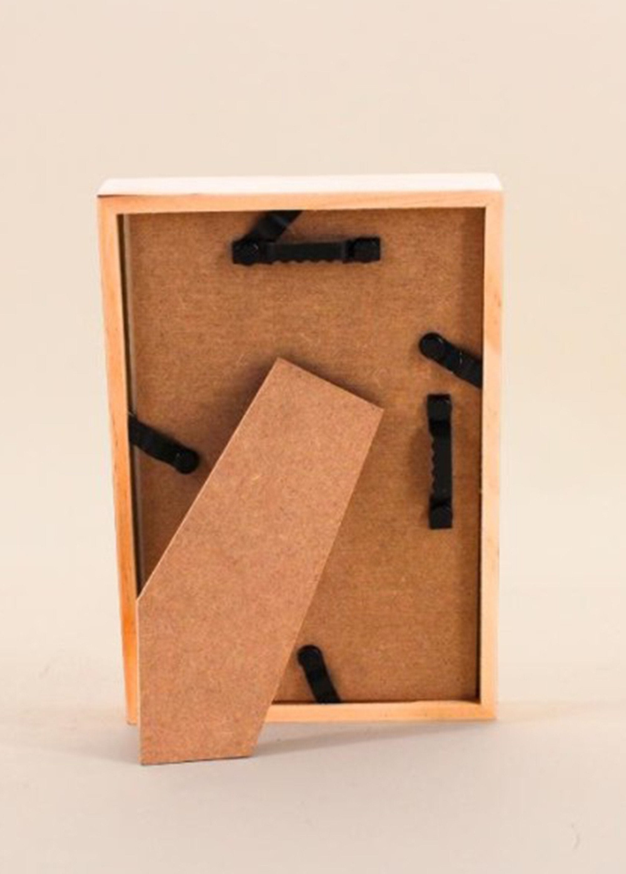 Marco_de_fotos_de_10x15cm_fabricado_en_madera_certificada_Natural_DO1_slim
