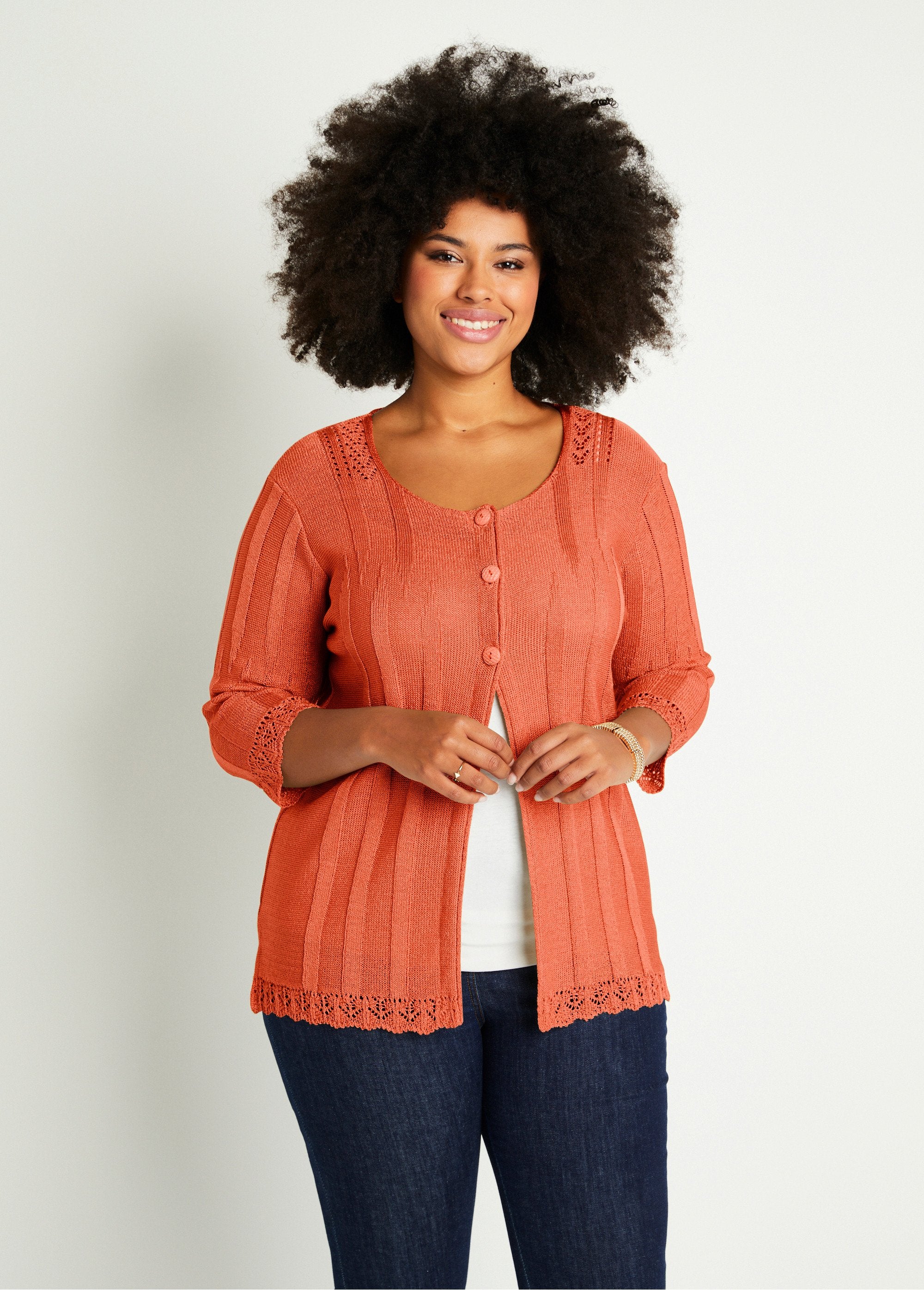 Chaqueta_larga_calada_abotonada_Coral_FA1_curvy