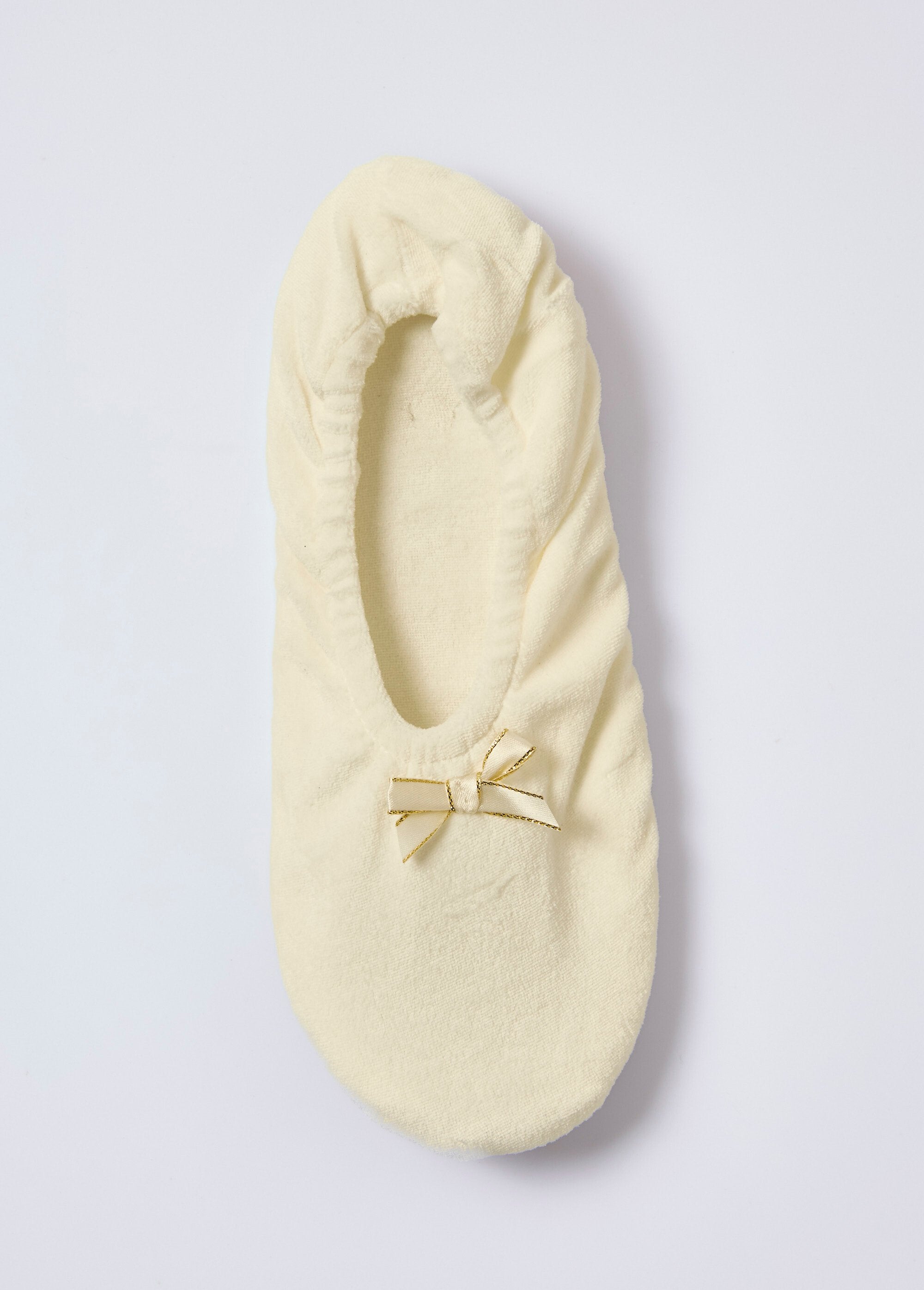 Zapatillas_estilo_bailarina_de_terciopelo_Blanco,_Blanca_OV1_slim