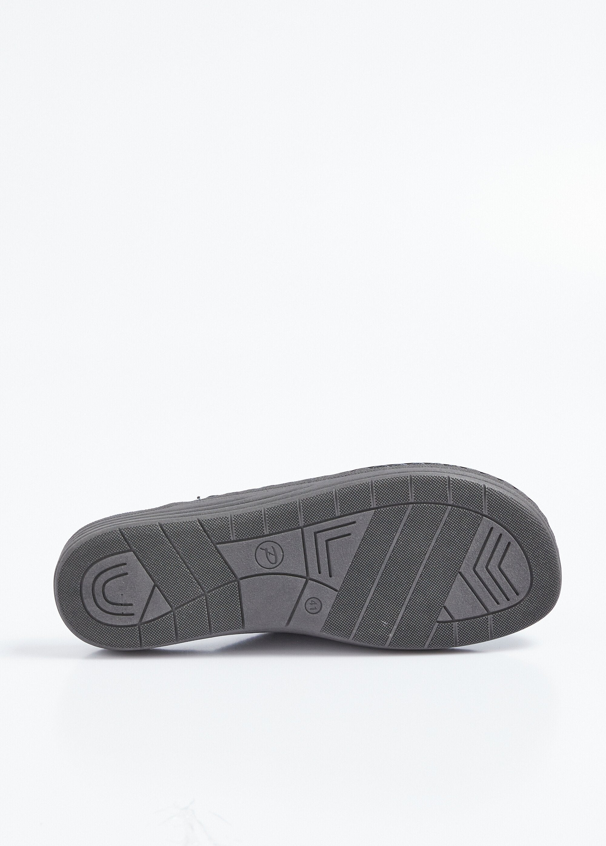 Pantuflas_tipo_mule_de_ancho_cómodo_en_tejido_aterciopelado_bordado_Marina_UN1_slim