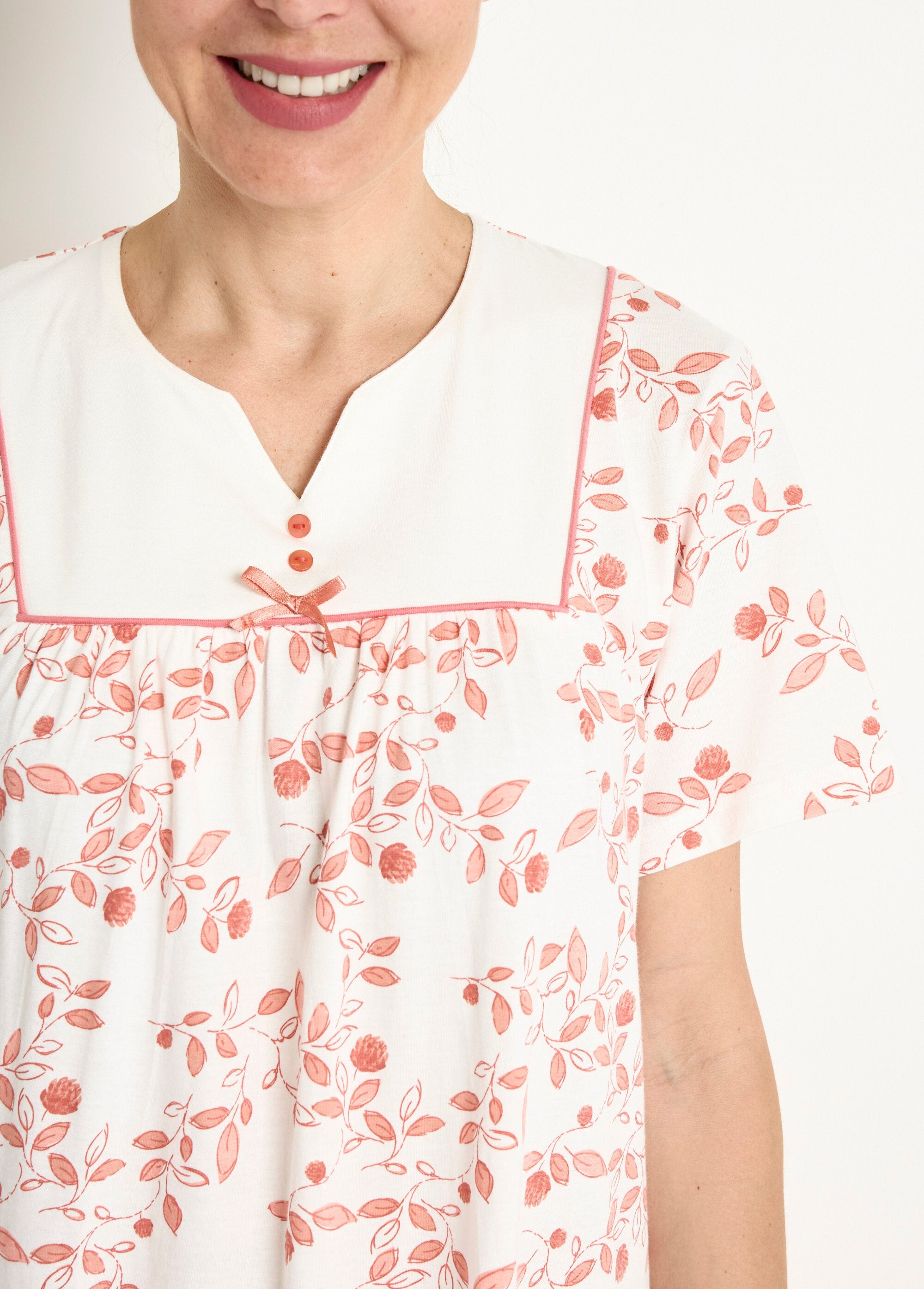 Camisón_cómodo_de_largo_medio_estampado_Terracota_DE1_slim