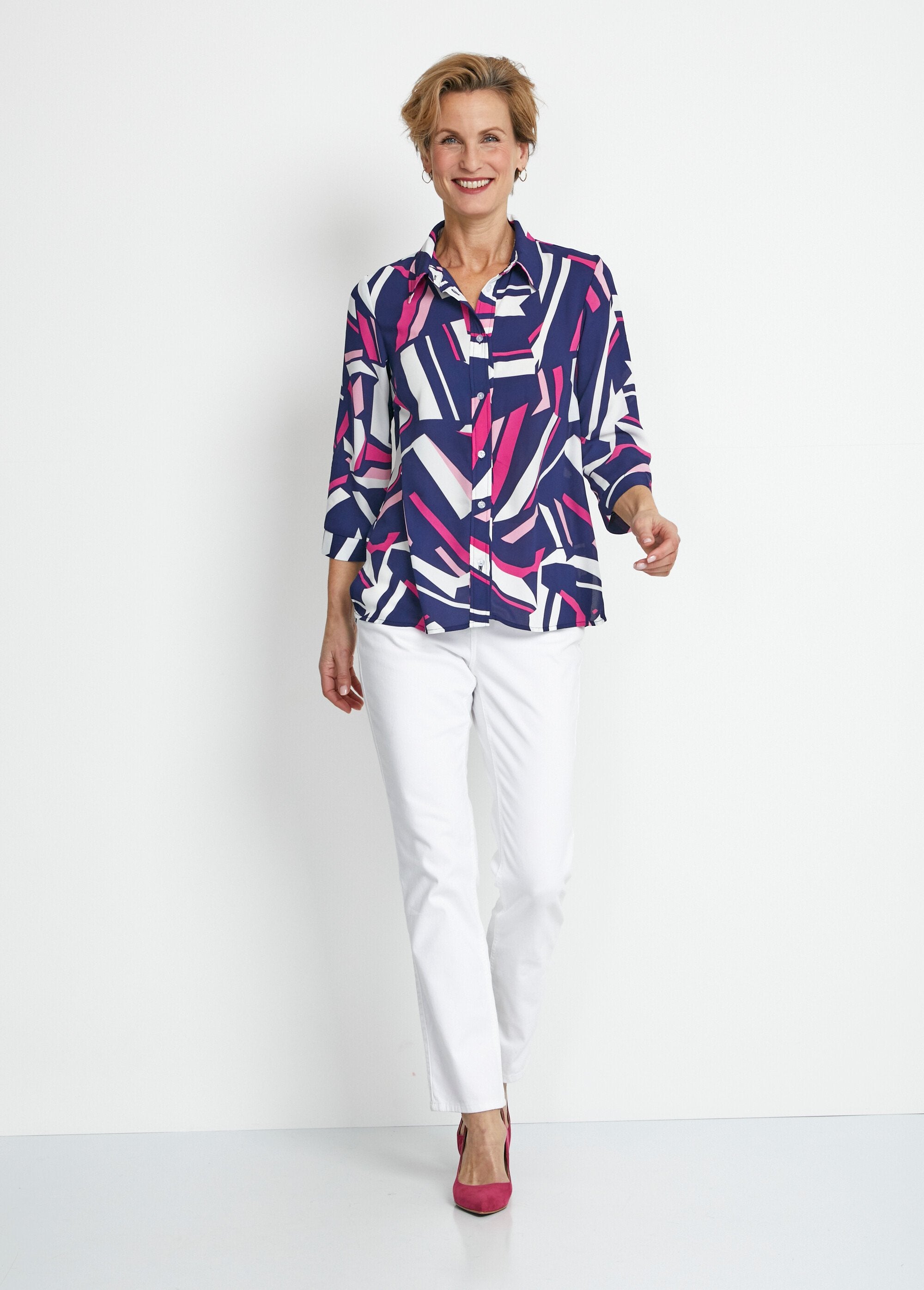 Blusa_recta_gráfica_con_mangas_3/4_Azul_marino_y_fucsia_SF1_slim