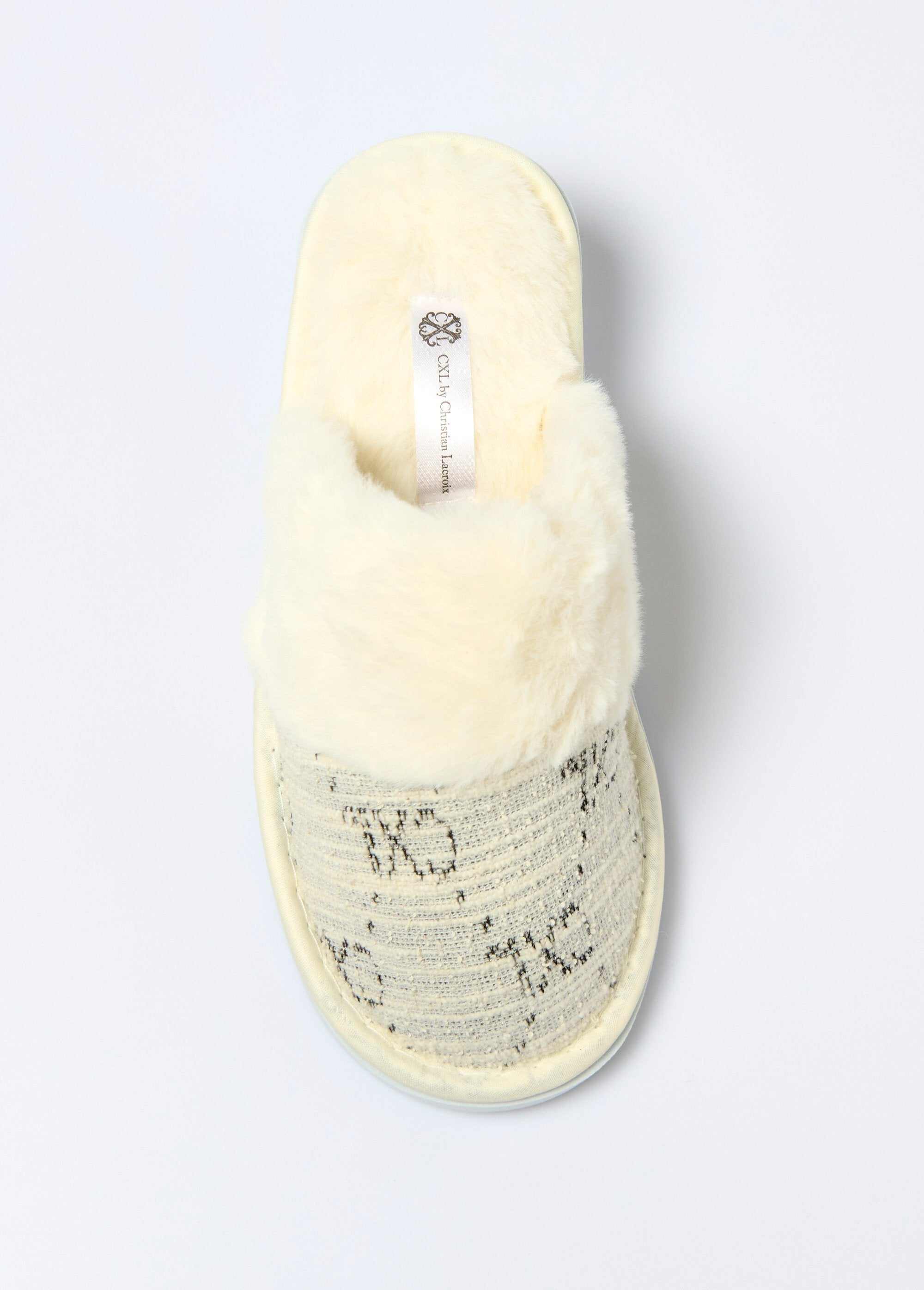 Zapatillas_tipo_mule_con_ribete_de_piel_Beige_OV1_slim