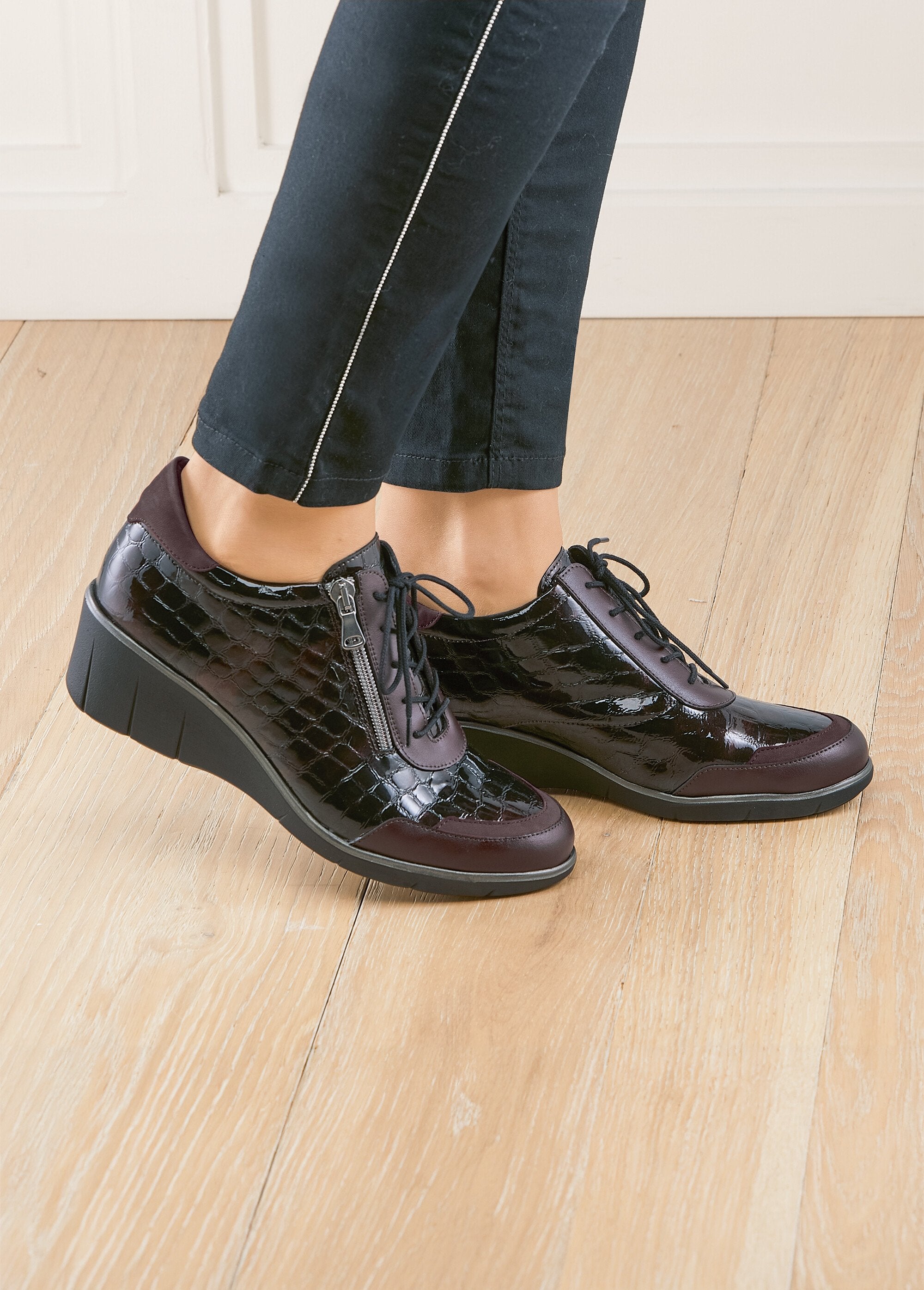 Derby_con_cordones_y_cremallera_Burdeos_SF1_slim