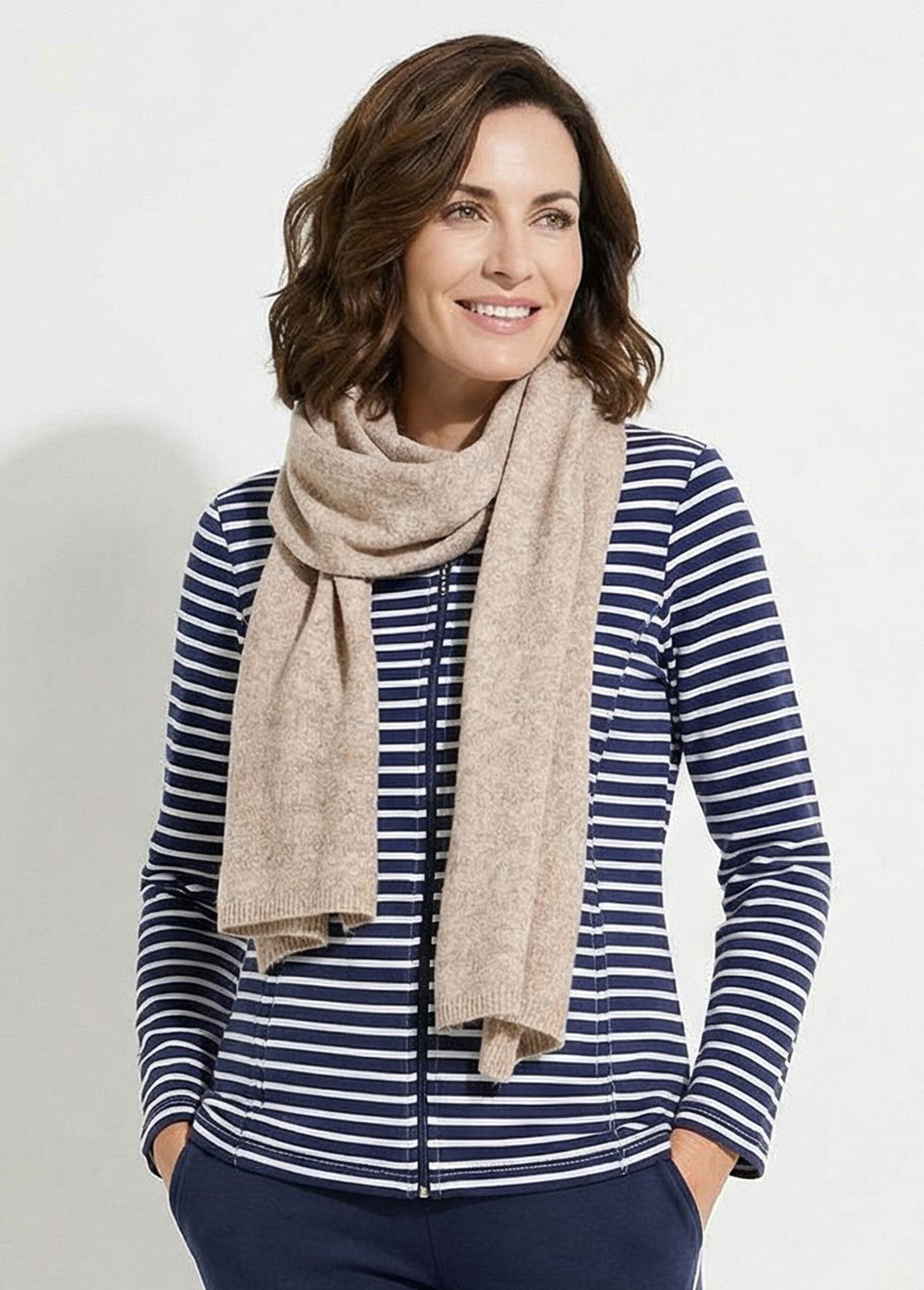 Bufanda_de_punto_cálida_con_lana_porcelana_beige_FA1_slim