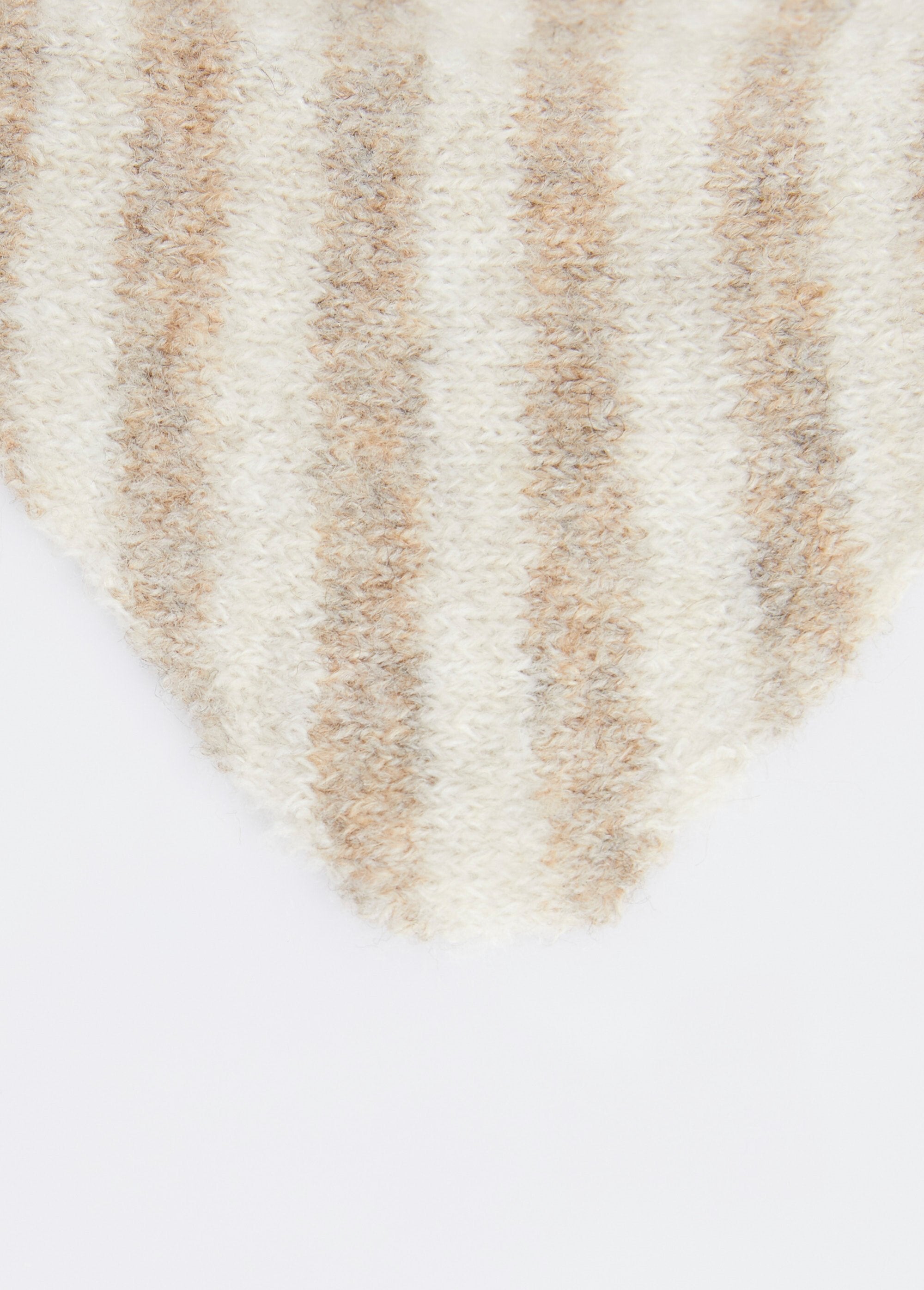 Bufanda_triangular_de_rayas,_con_lana_Lunar_DE1_slim