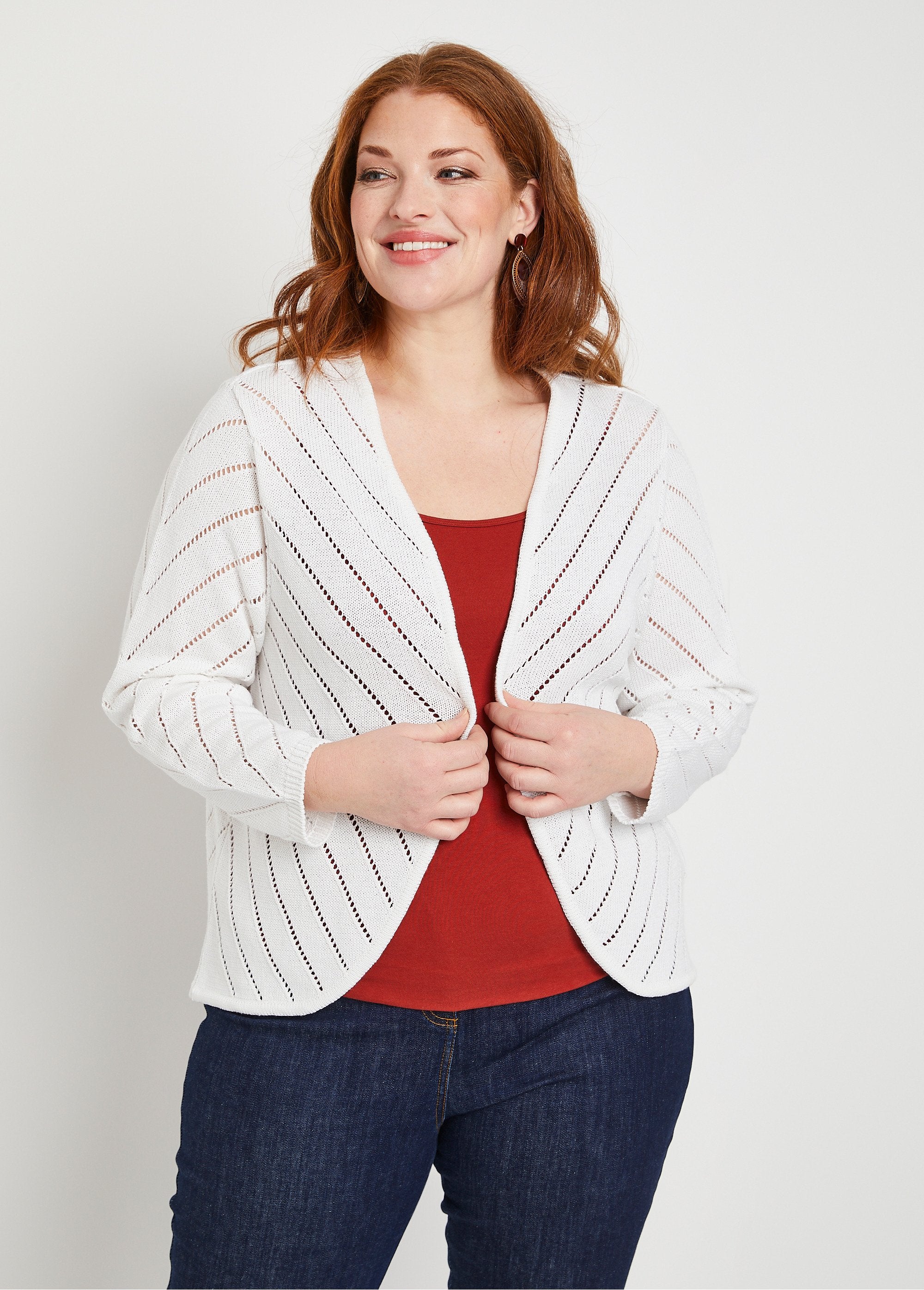 Chaleco_bolero_de_algodón_fino_calado_Blanco,_Blanca_FA2_curvy