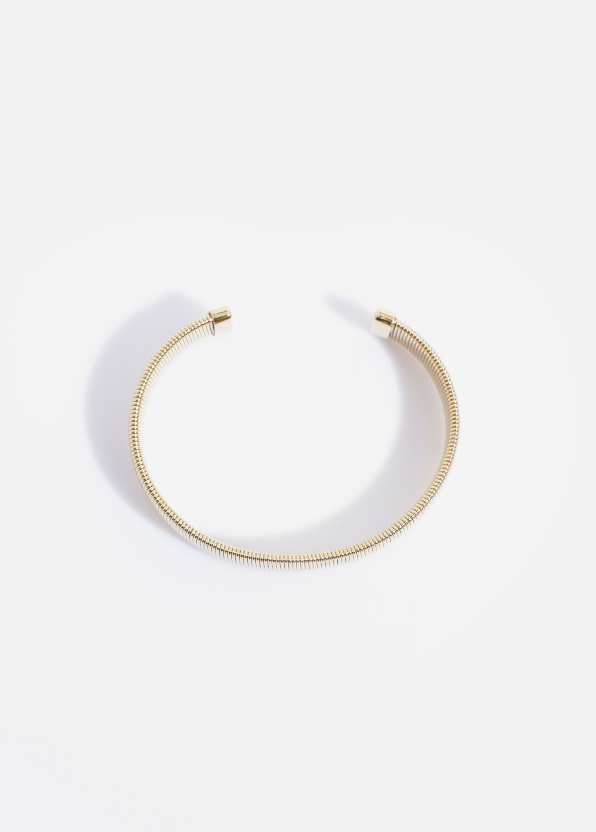 Brazalete_abierto_de_acero_inoxidable_Dorado_DE1_slim
