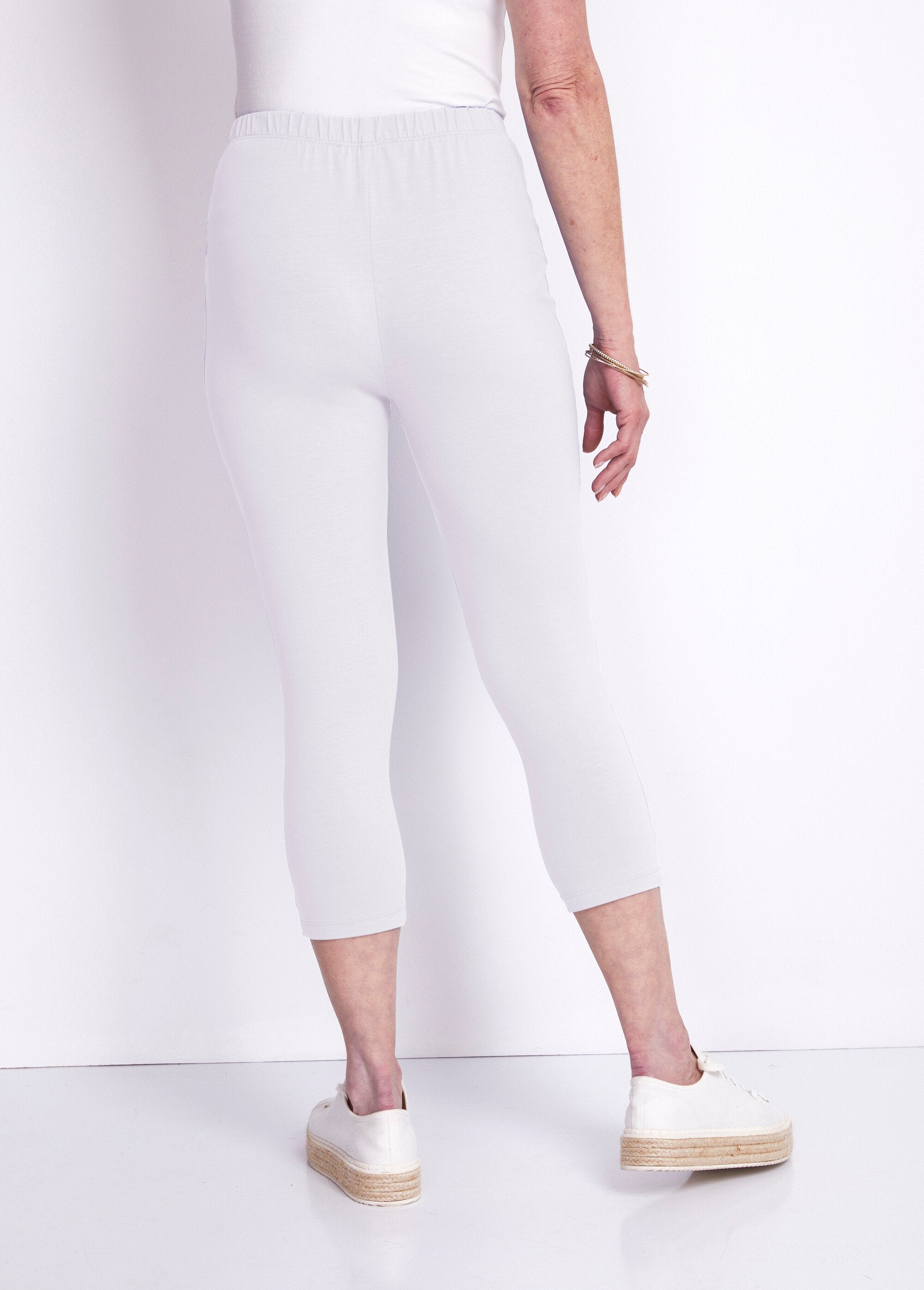 Legging_corto_de_algodón_liso_o_estampado_Blanco,_Blanca_DO1_slim