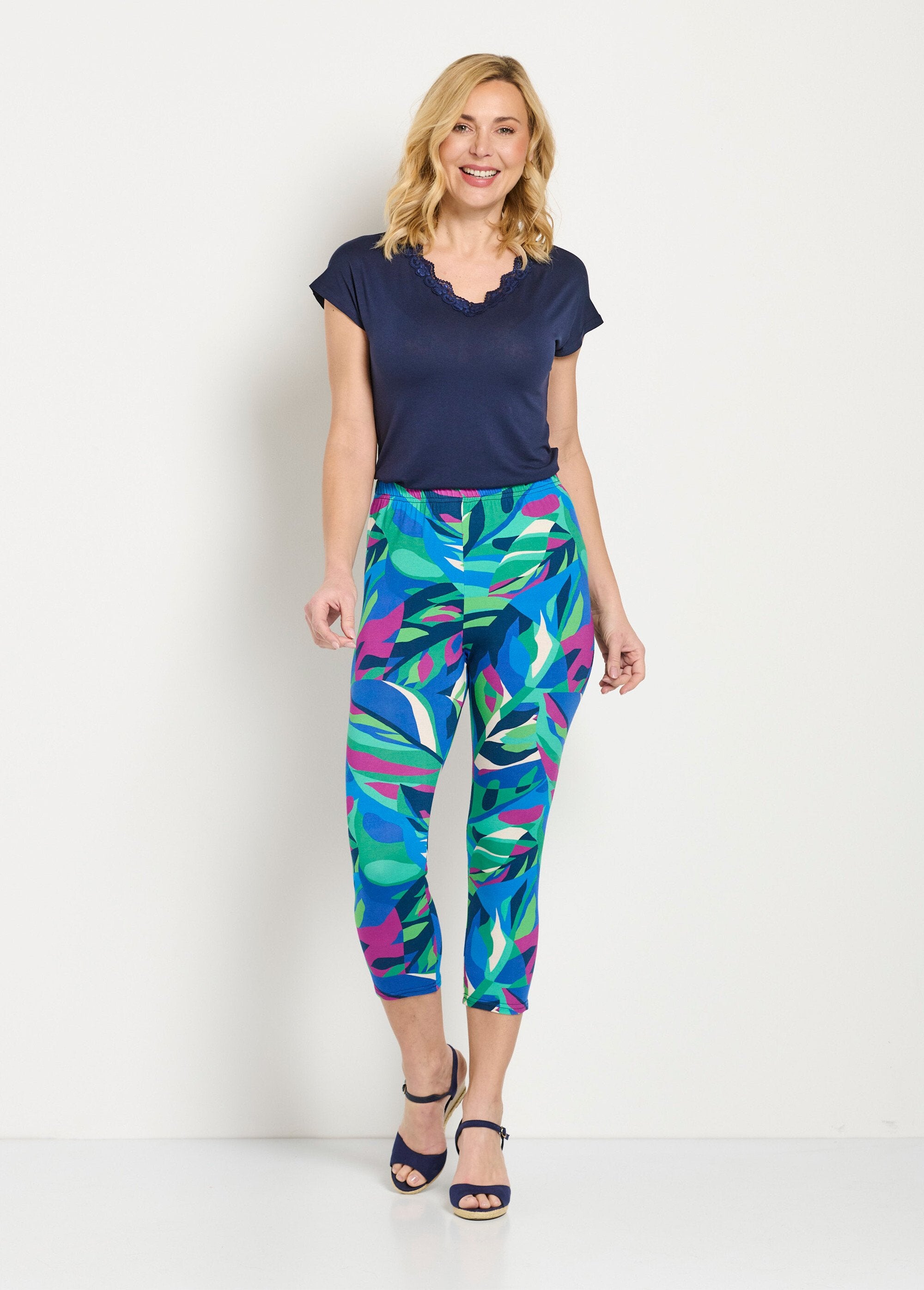 Leggings_cortos_con_cintura_elástica_y_elásticos_Multicolor_SF1_slim