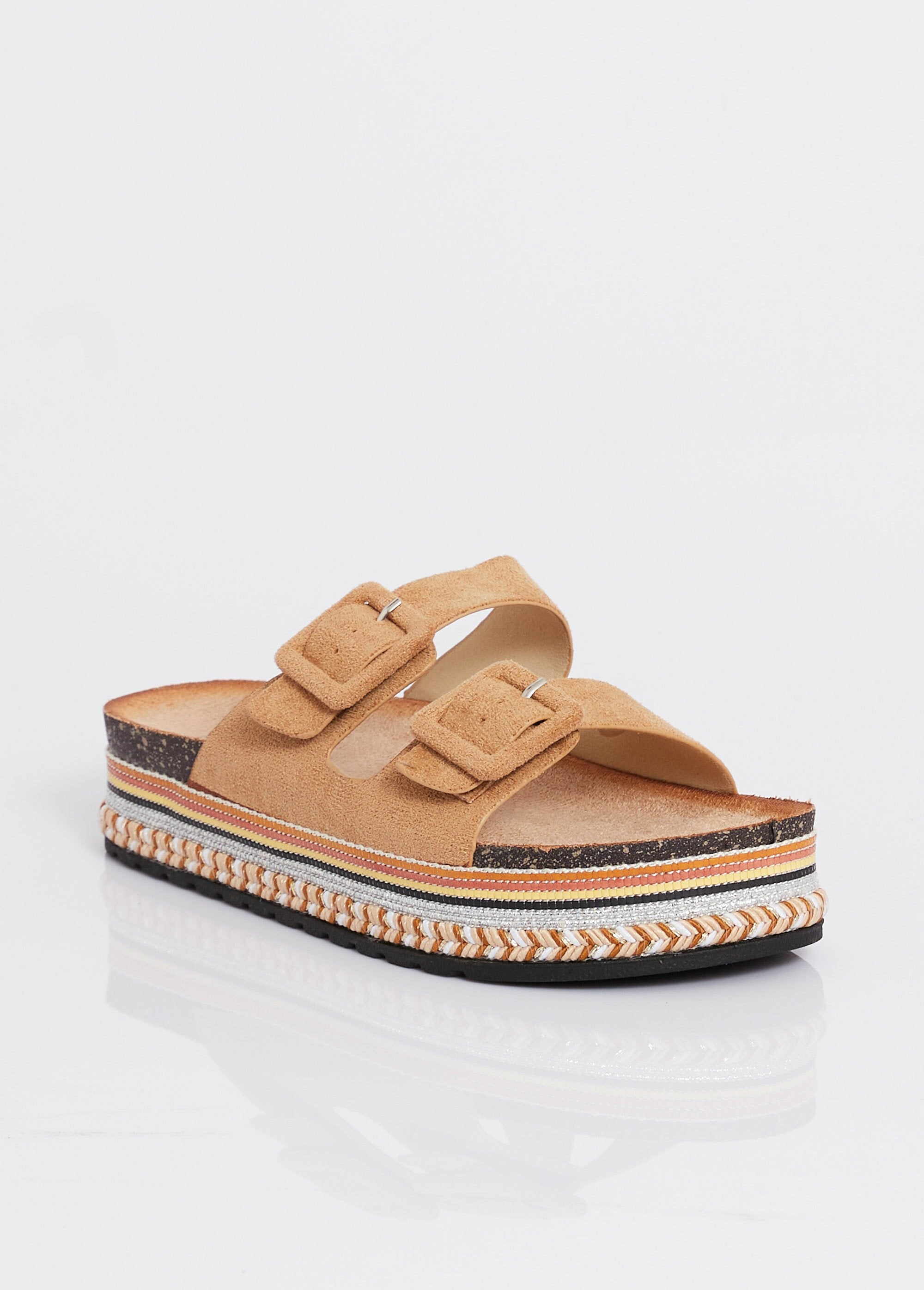 Mules_de_cuña_elegantes_con_hebillas_Camello_FA1_slim