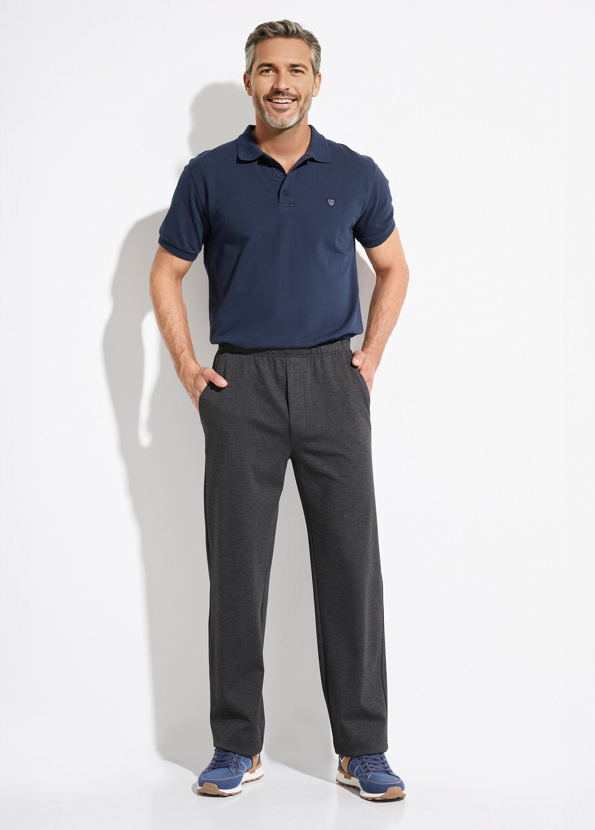 Pantalón_recto_con_cinturilla_elástica_en_tejido_elástico_Antracita_SF1_slim