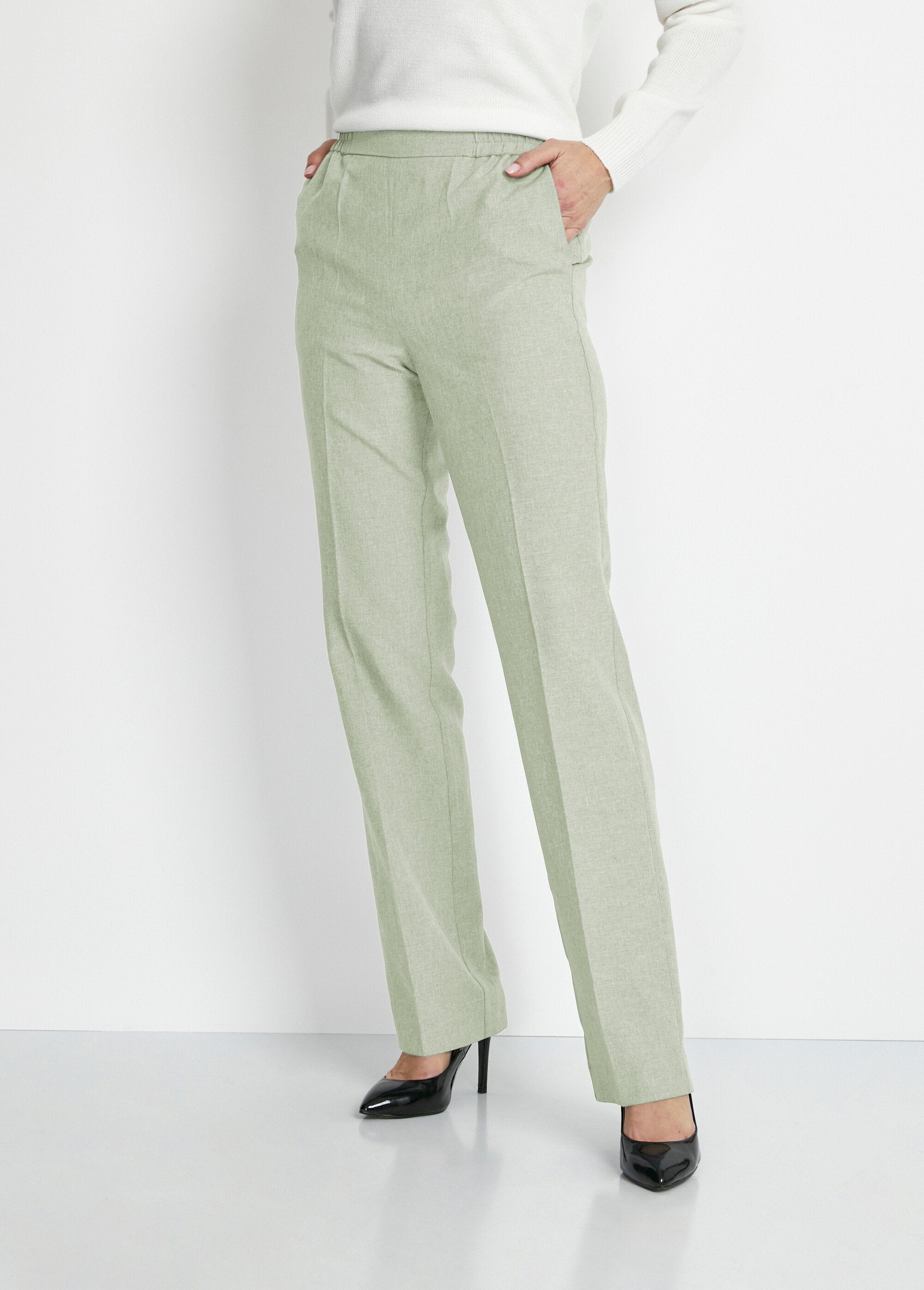 Pantalón_recto_con_cinturilla_semielástica_verde_almendra_FA1_slim