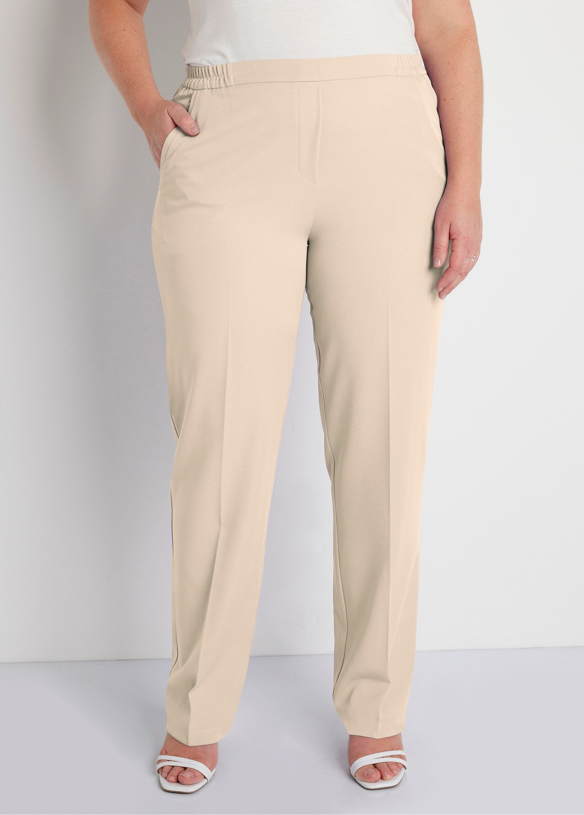 Pantalón_recto_con_cintura_semielástica_Arena_FA1_curvy