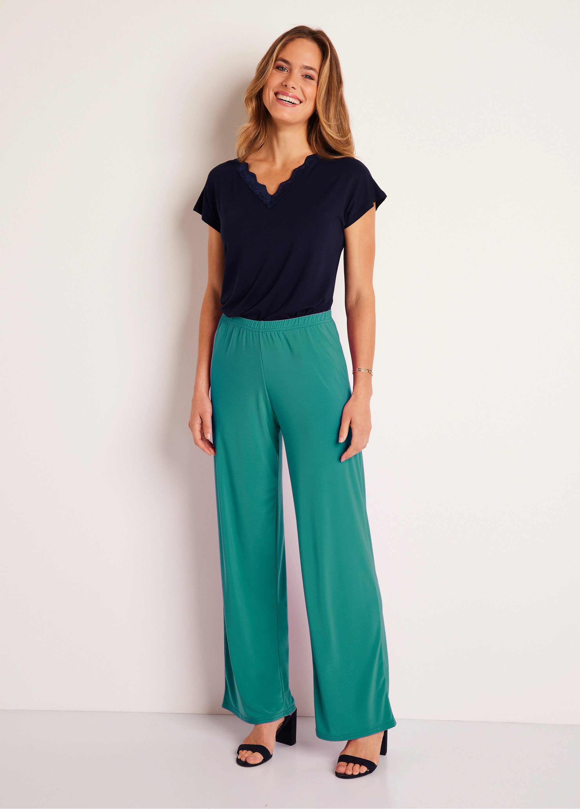 Pantalones_fluidos_de_malla_con_cintura_elástica_Verde_liso_SF1_slim