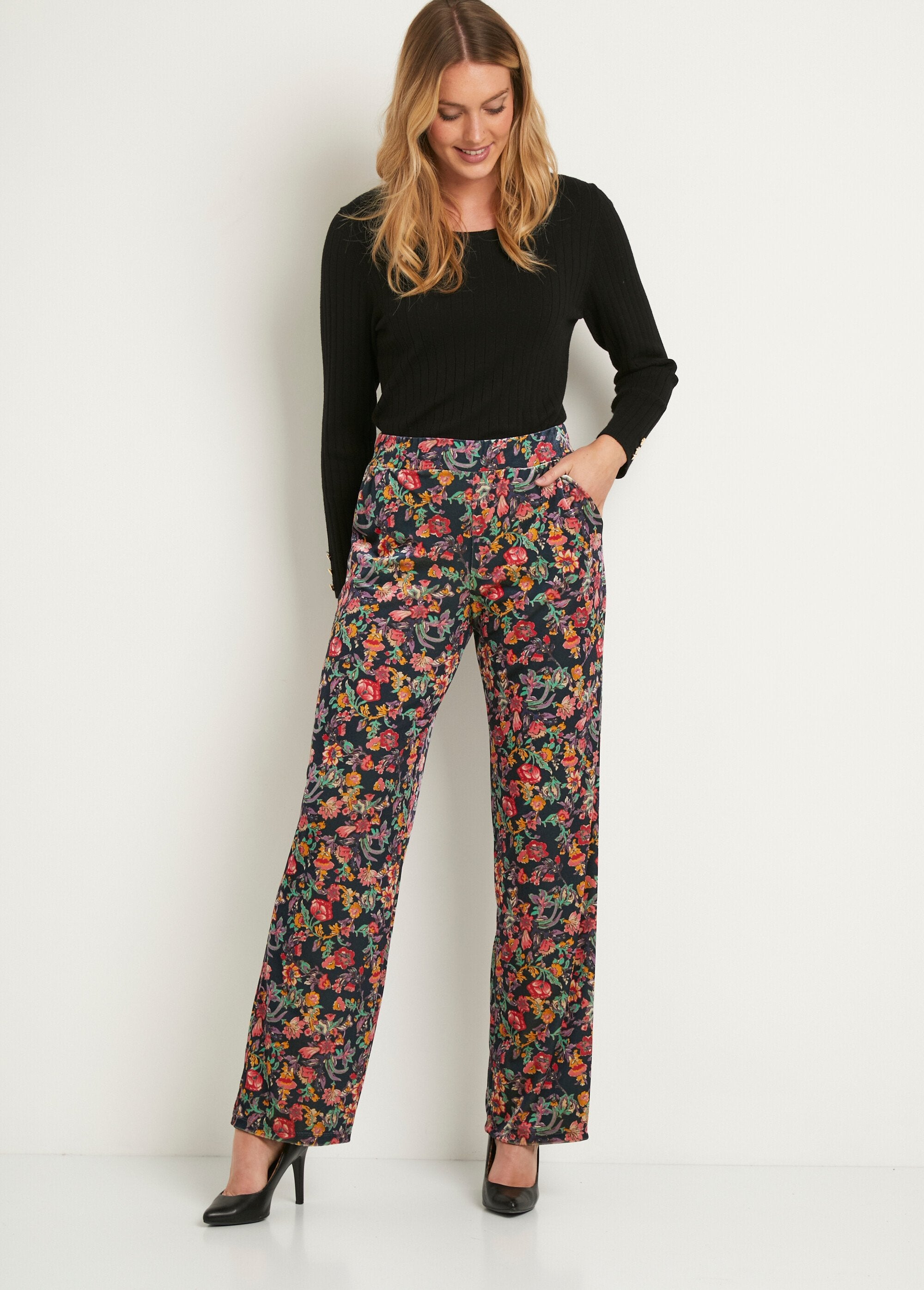 Pantalón_fluido_con_cintura_semielástica_en_terciopelo_floral_Marine_et_rose_SF1_slim