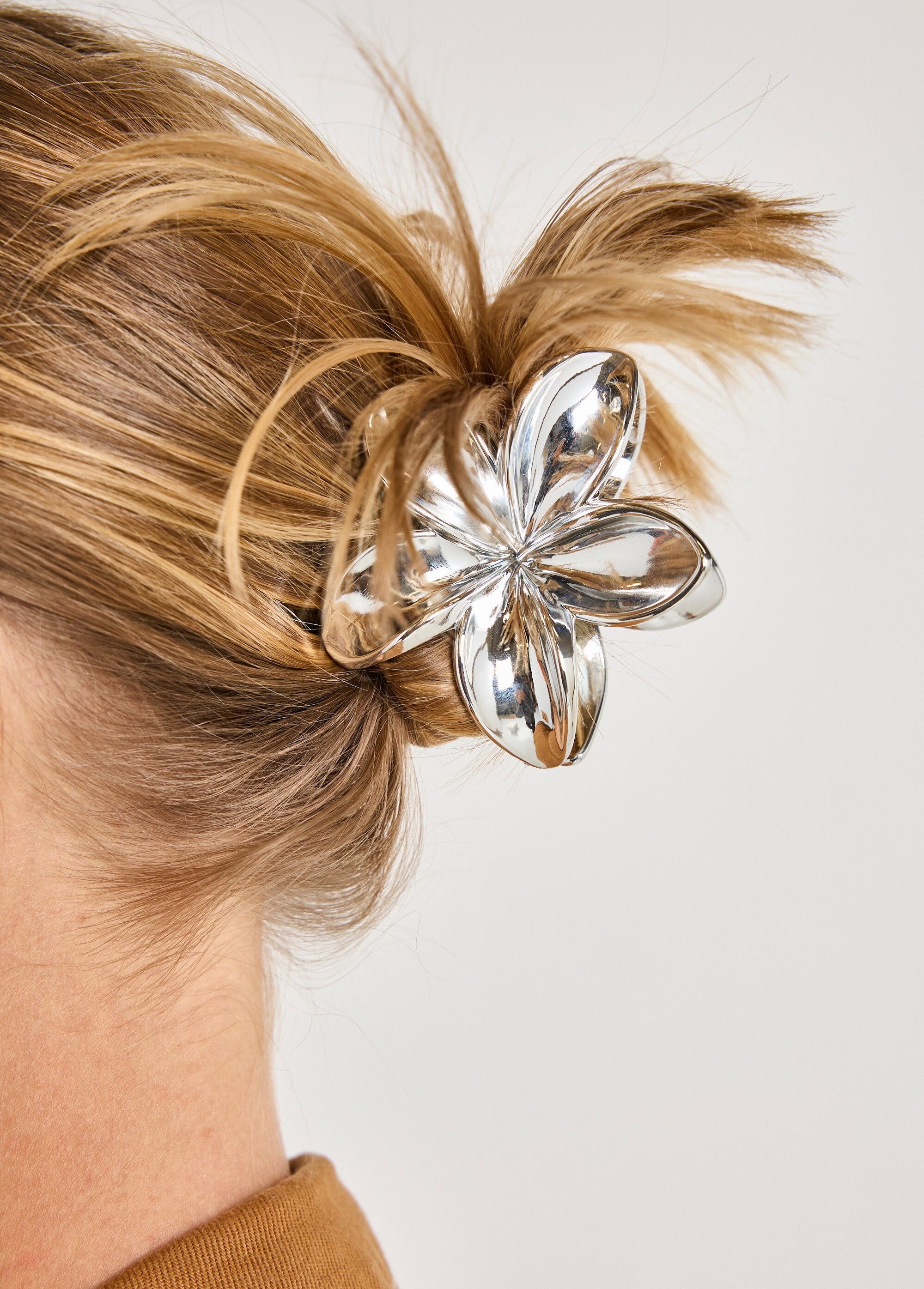 Pinza_para_el_pelo_con_forma_de_flor_Plata_DE3_slim