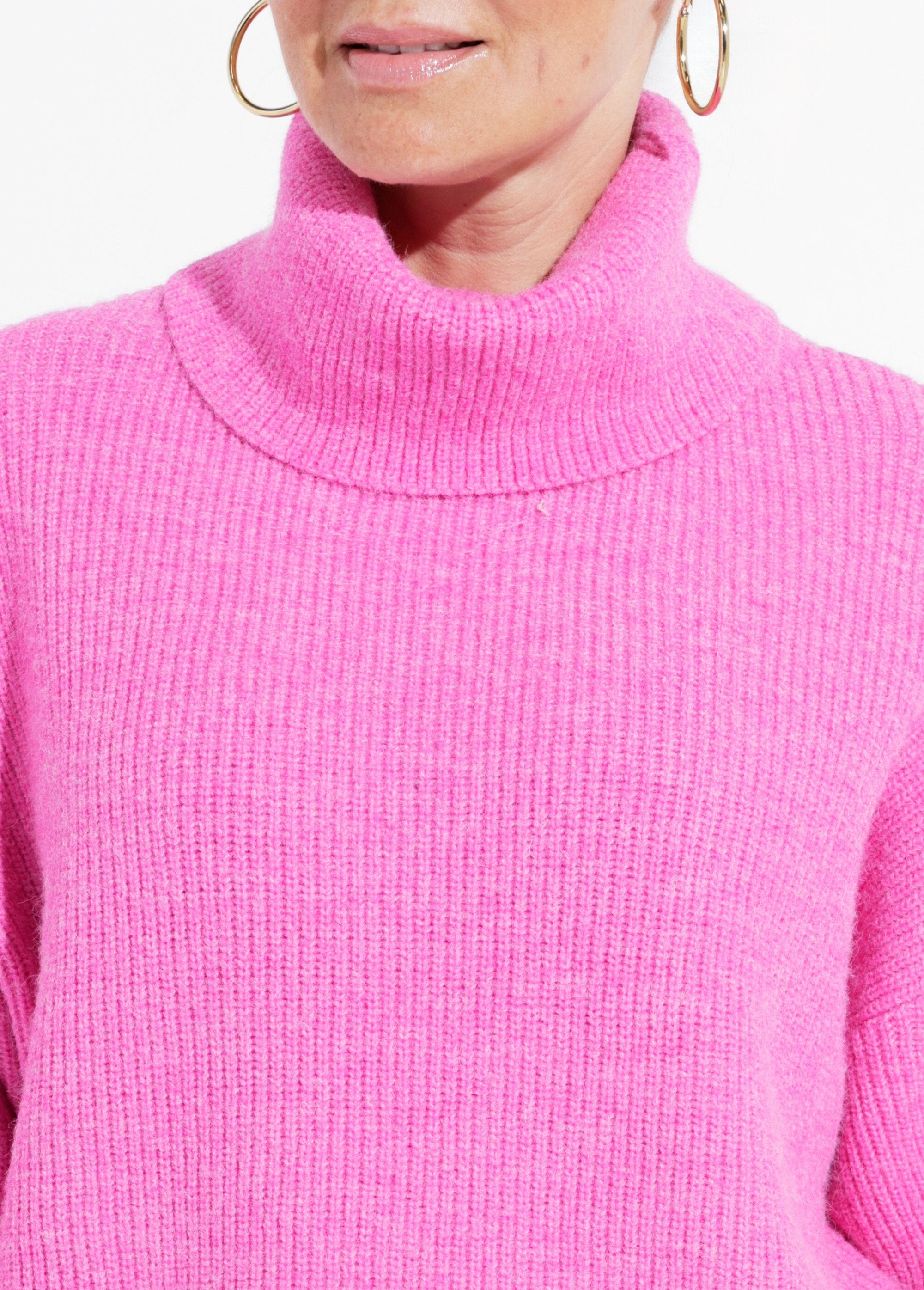 Pull_en_maille_avec_col_roulé_souple_Fuchsia_DE1_slim