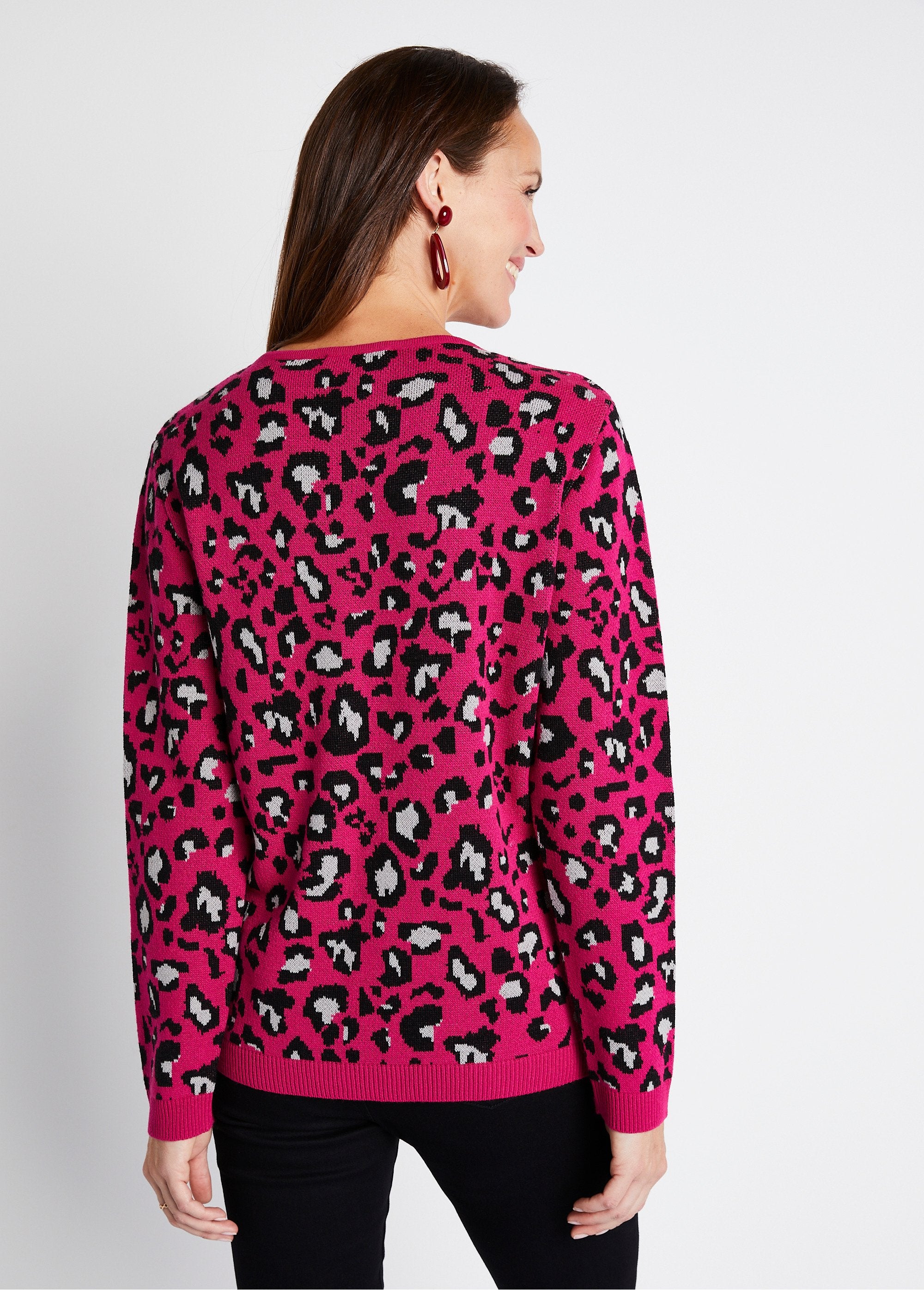 Jersey_jacquard_leopardo_cuello_redondo_fucsia_y_negro_DO1_slim