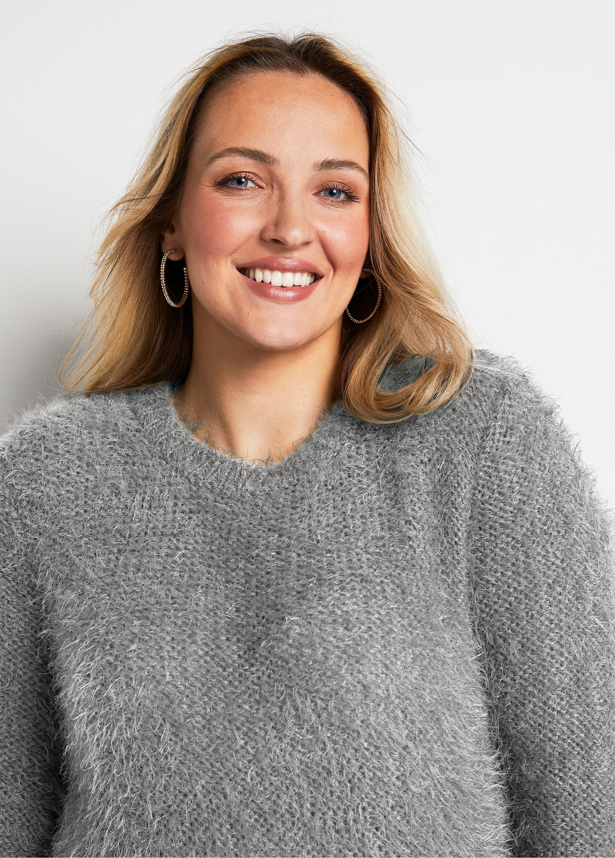 Jersey_punto_suave_efecto_pelo_Dinero_DE1_curvy