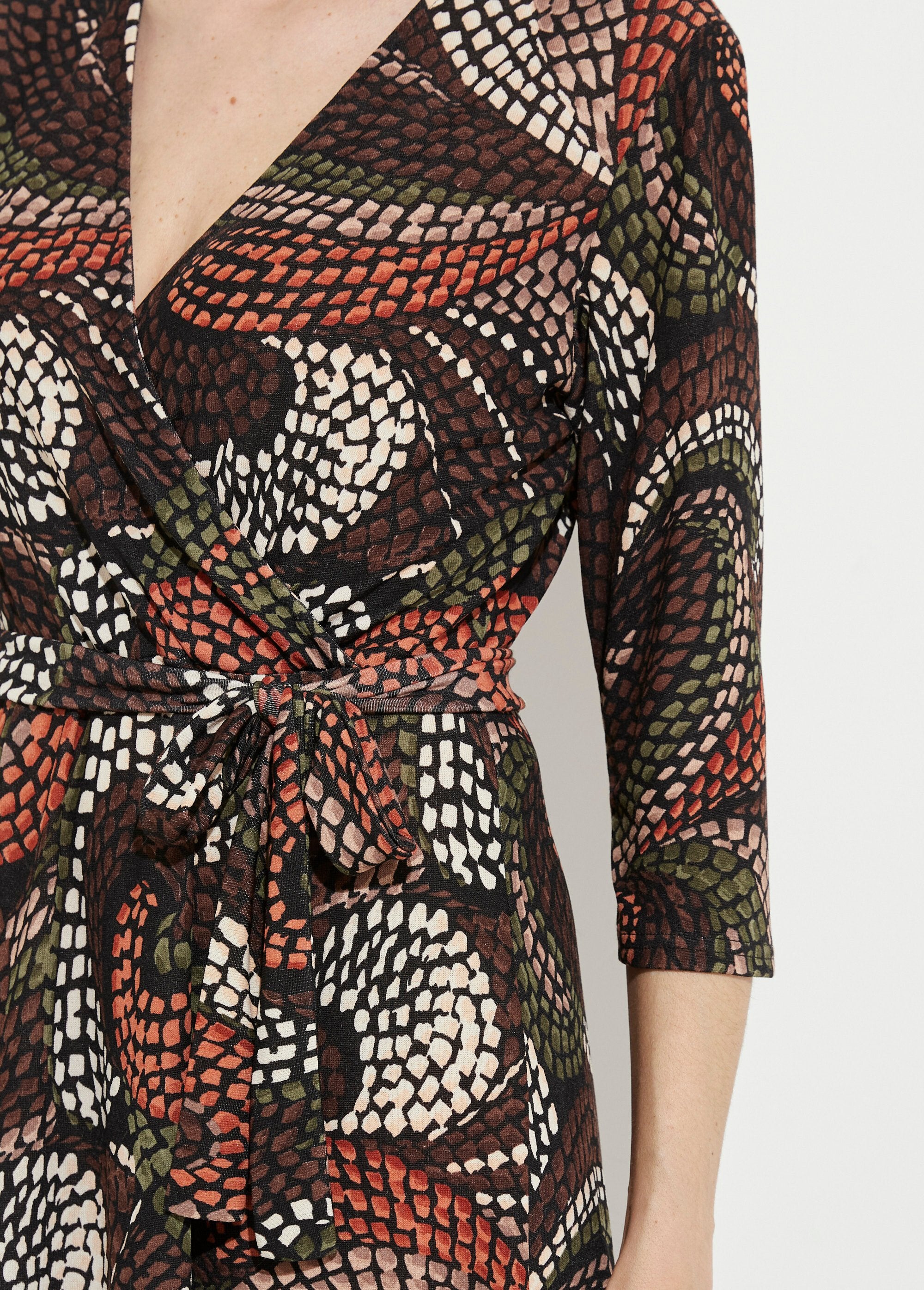 Vestido_corto_gráfico_acampanado_Marrón_y_beige_DE2_slim