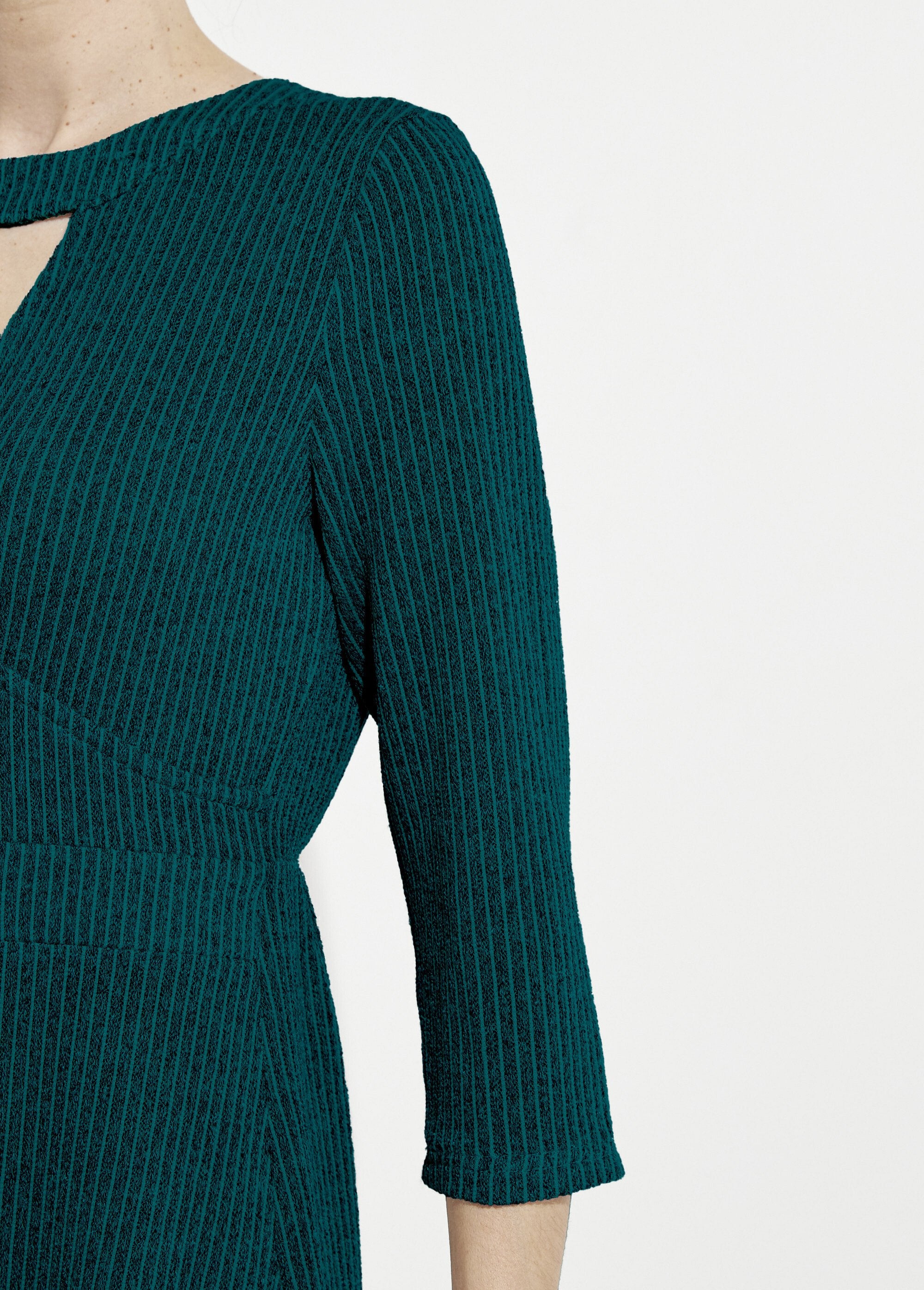 Vestido_cruzado_corto_de_punto_acanalado_Verde_DE2_slim