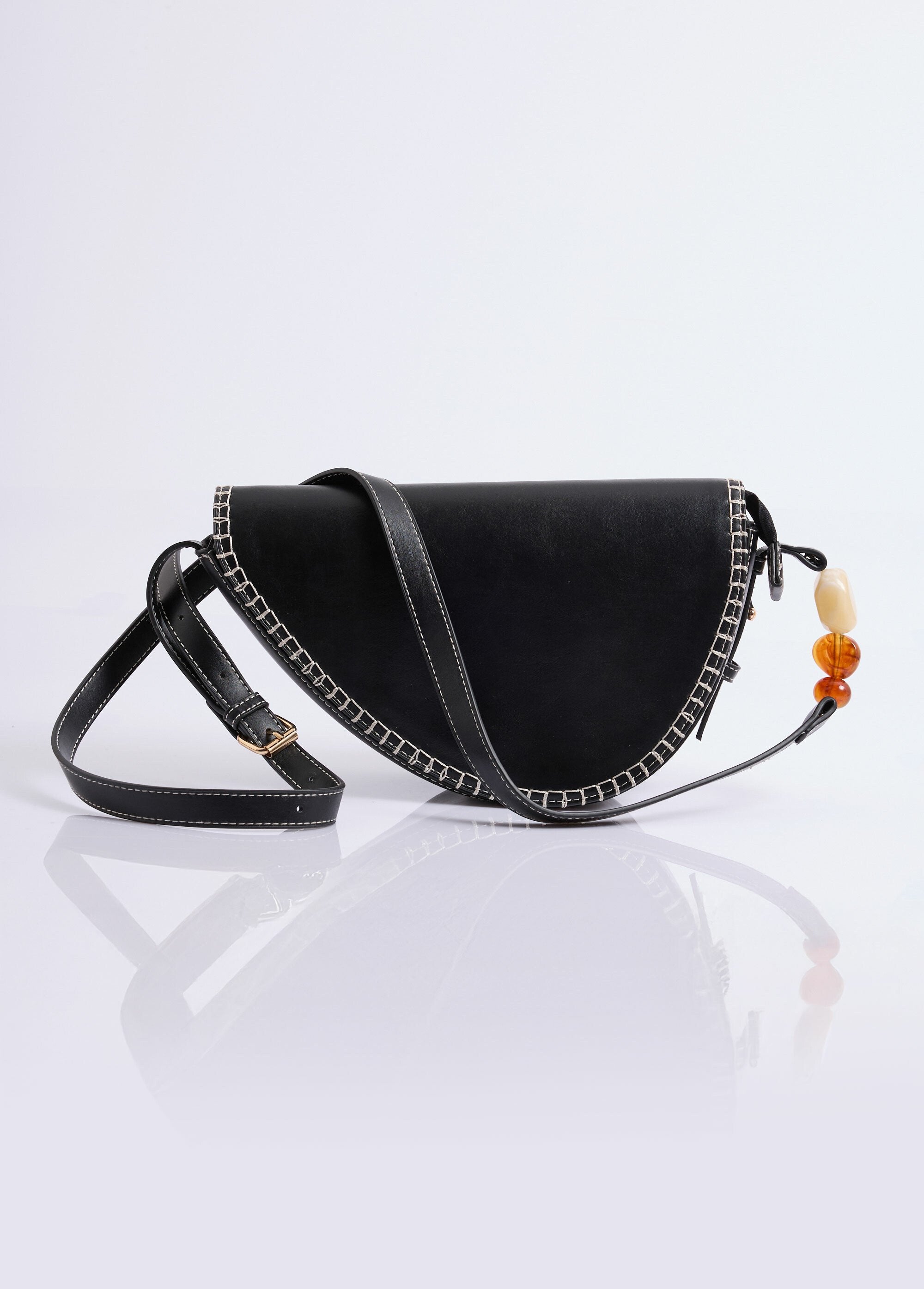 Bolso_bohemio_con_detalles_caprichosos_Negro_FA1_slim