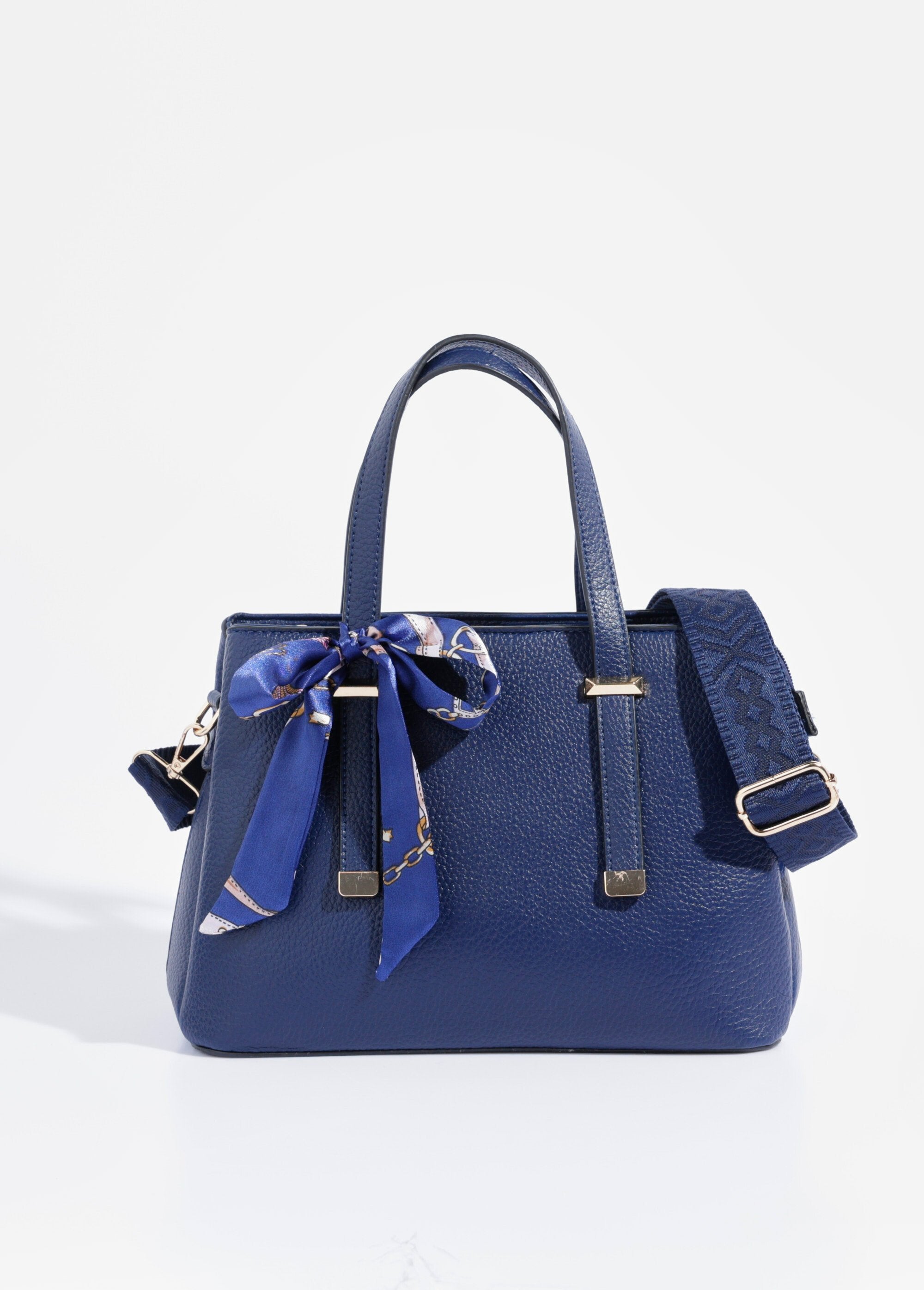Bolso_para_llevar_al_hombro_o_en_la_mano._Beige_FA1_slim
