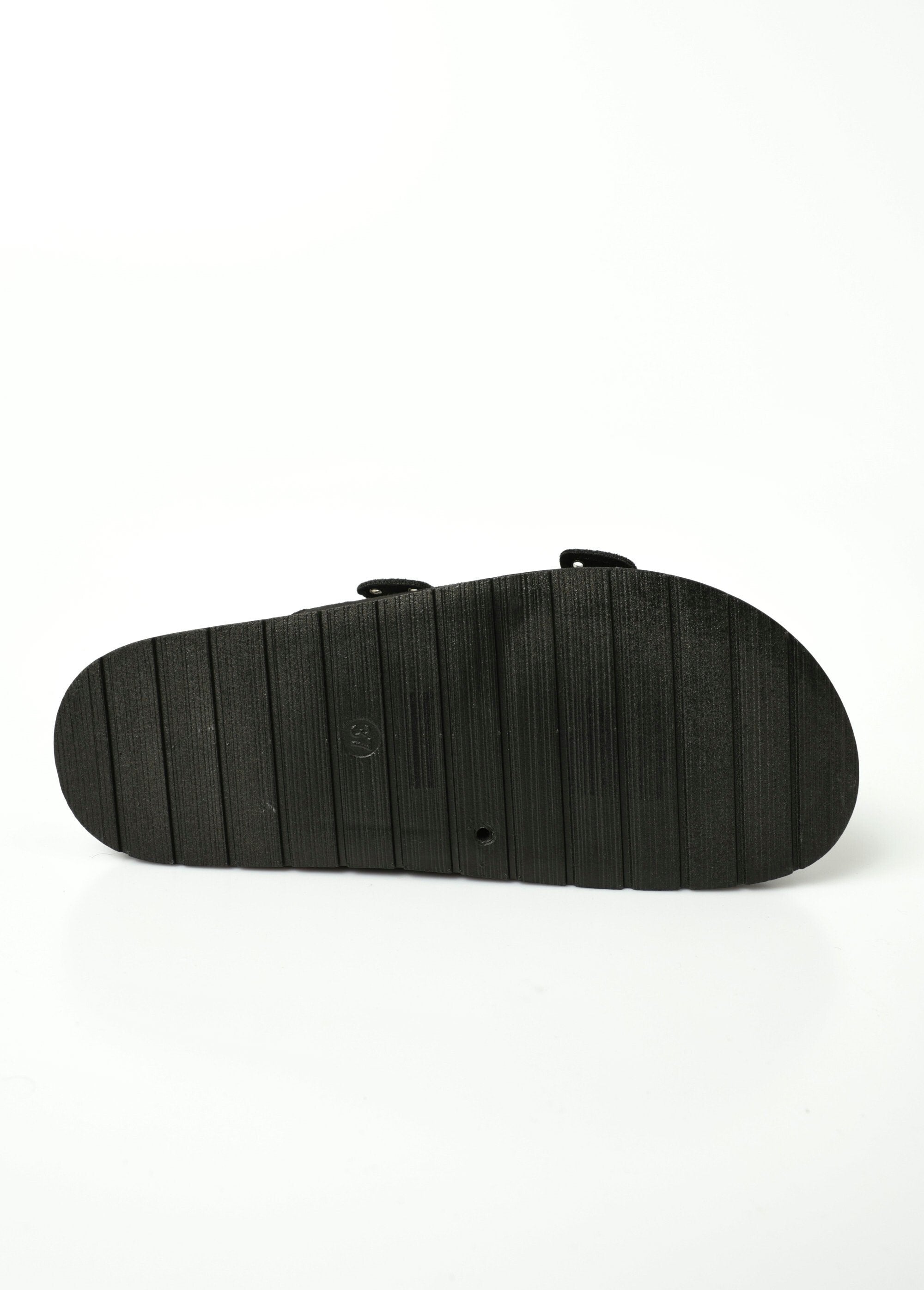 Sandalias_ergonómicas_con_hebillas_y_remaches._Negro_UN1_slim