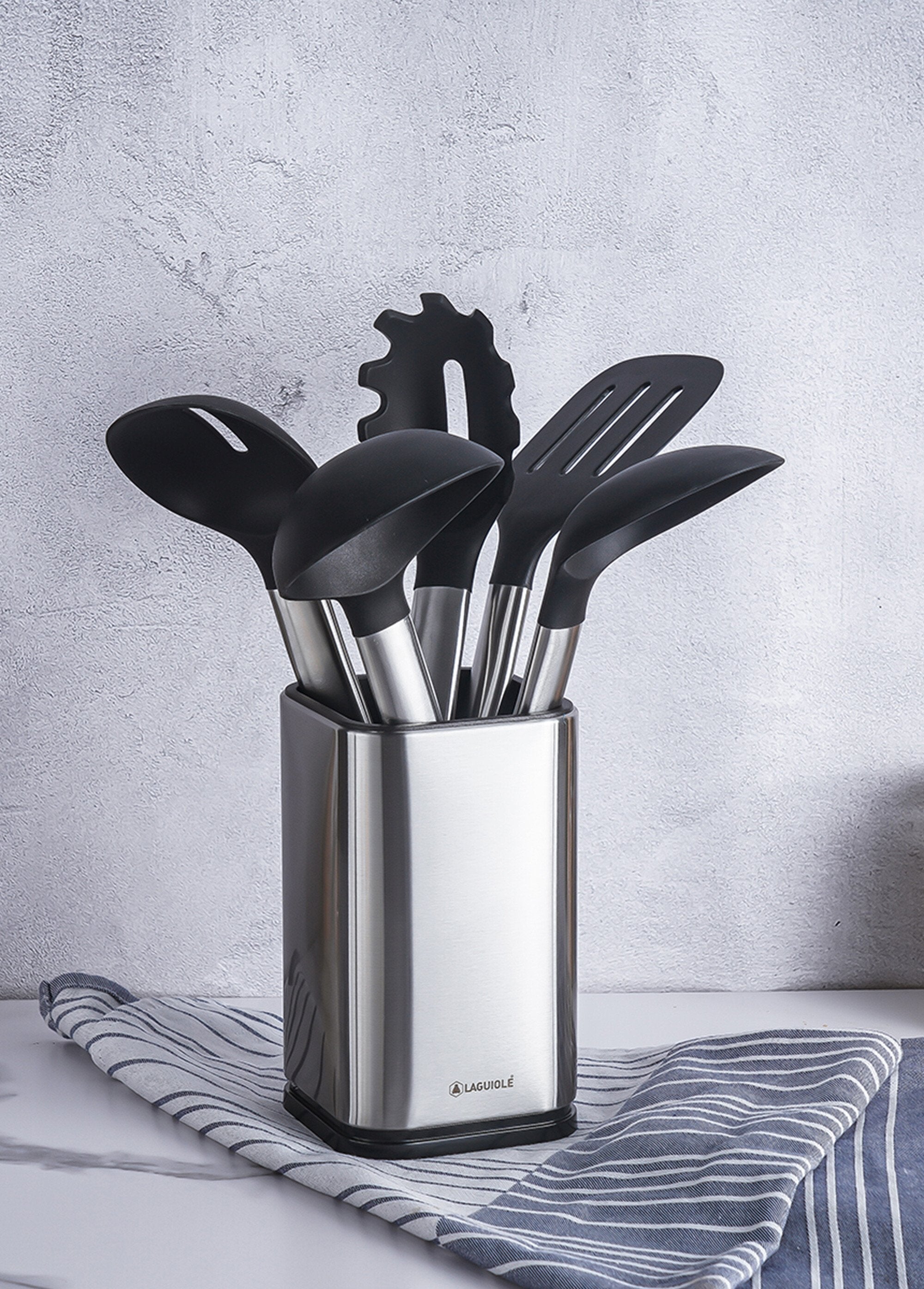 Juego_de_5_utensilios_de_cocina_-_"Armonía"_Plata_y_negro_FA2_slim